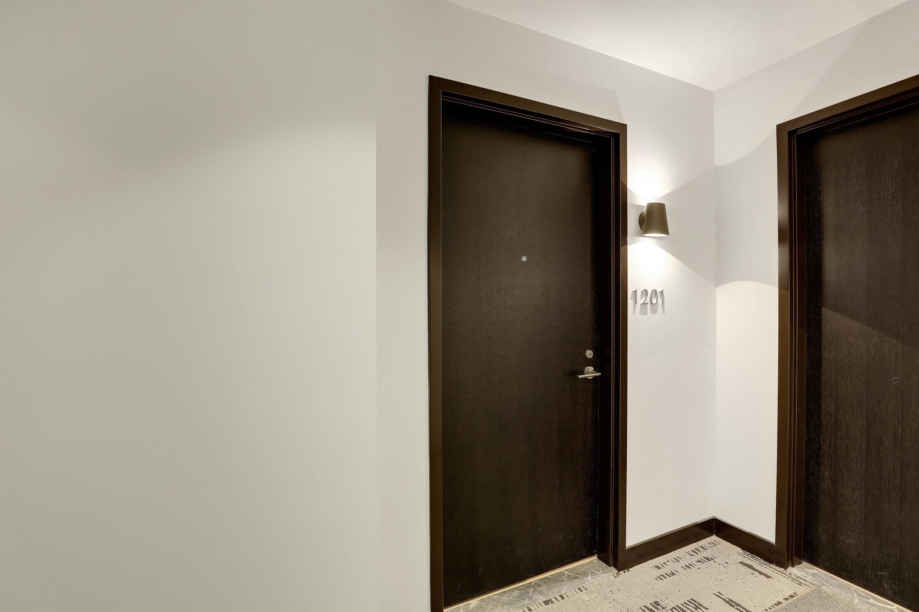 White Rock, BC V4B 0C2,1500 Martin ST #1201