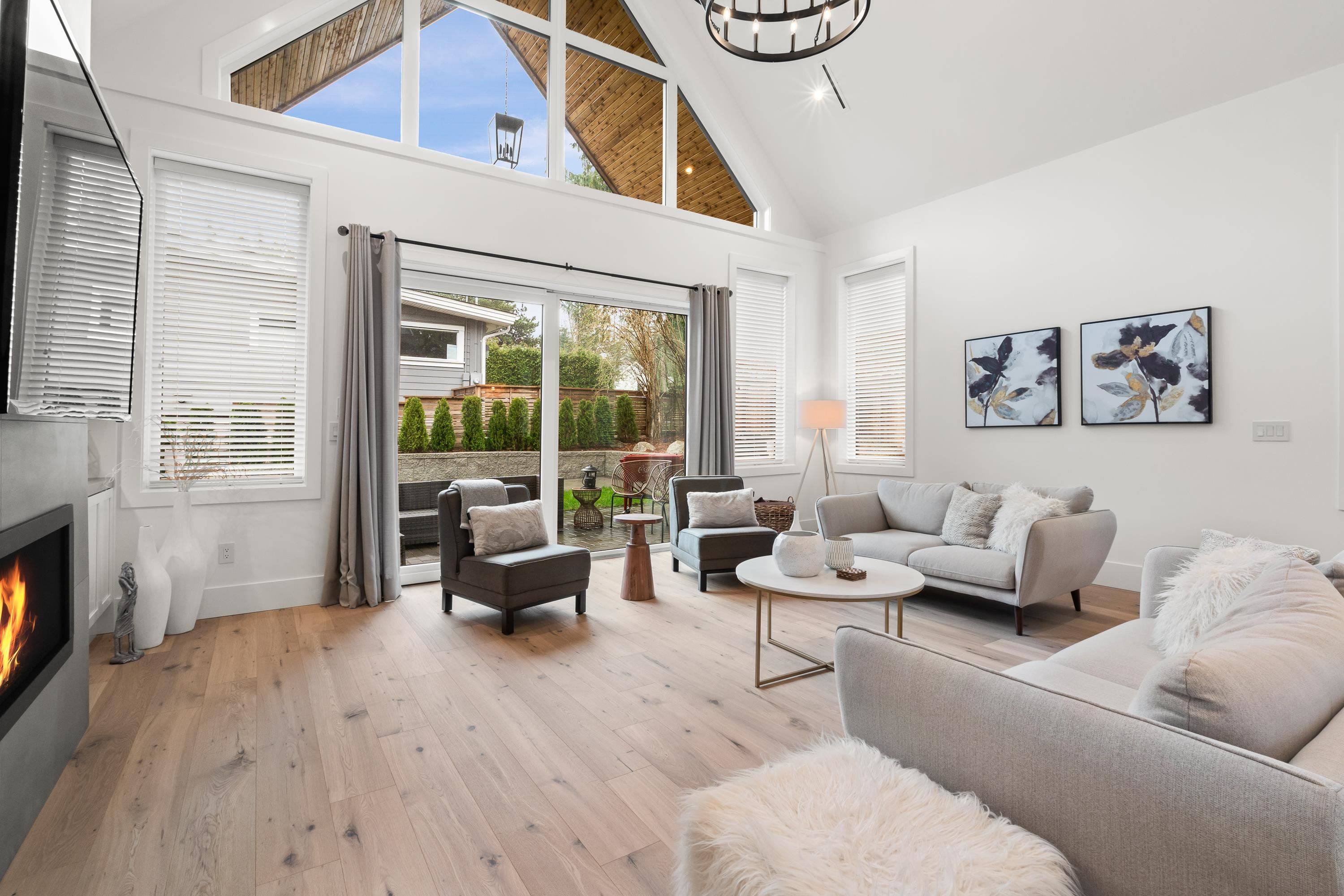 Surrey, BC V4A 3R1,2660 126th ST