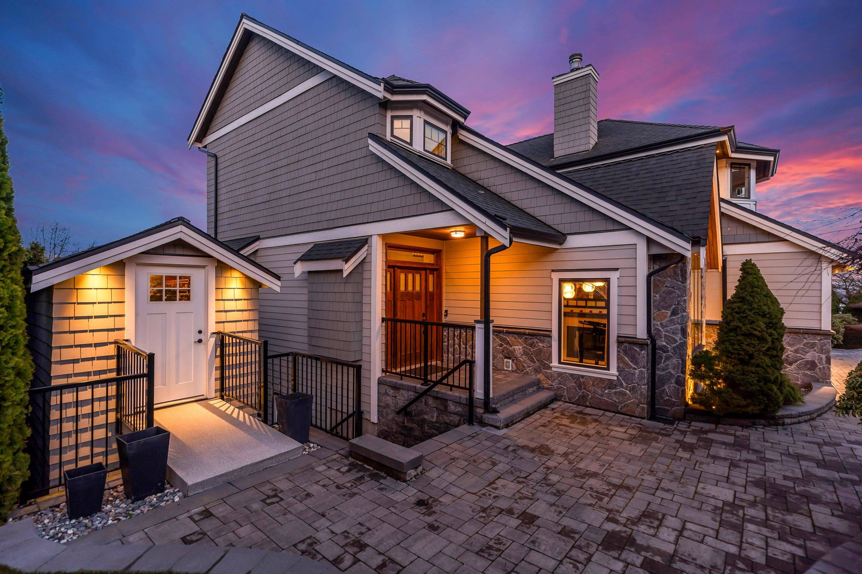 Coquitlam, BC V3C 5W3,578 Clearwater WAY