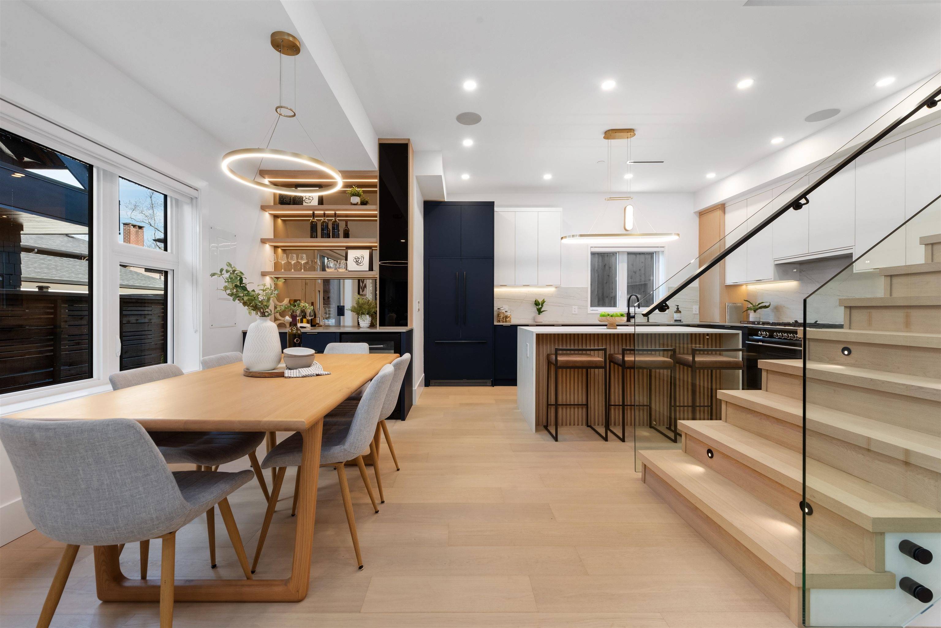 Vancouver, BC V5V 2Z8,375 E 33rd AVE #2