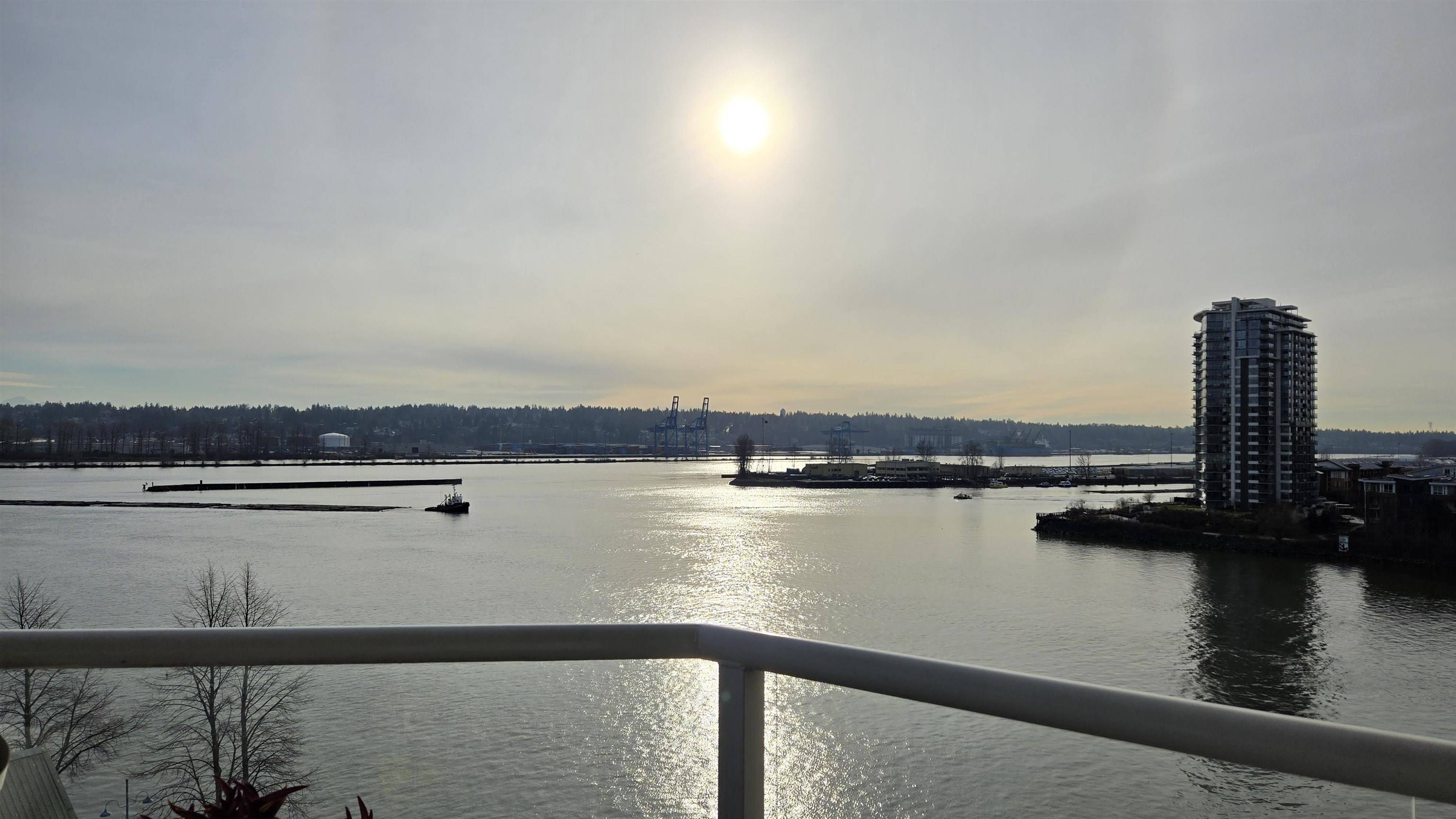 New Westminster, BC V3M 6E2,1250 Quayside DR #903