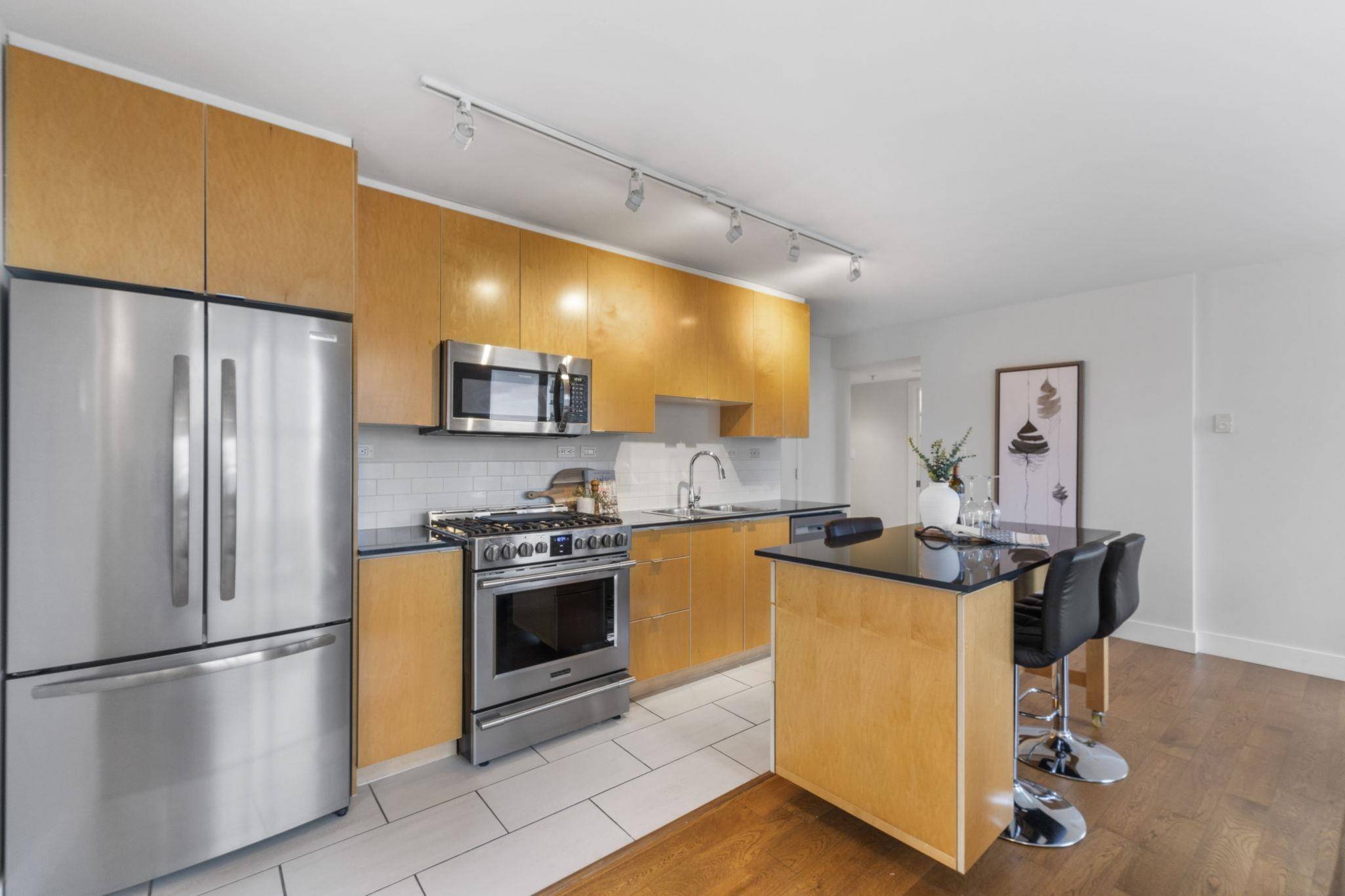 Vancouver, BC V6Z 3C2,989 Beatty ST #1807
