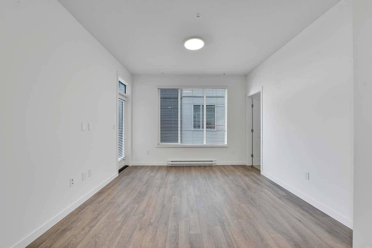 Surrey, BC V4N 6W6,15835 85 AVE #207