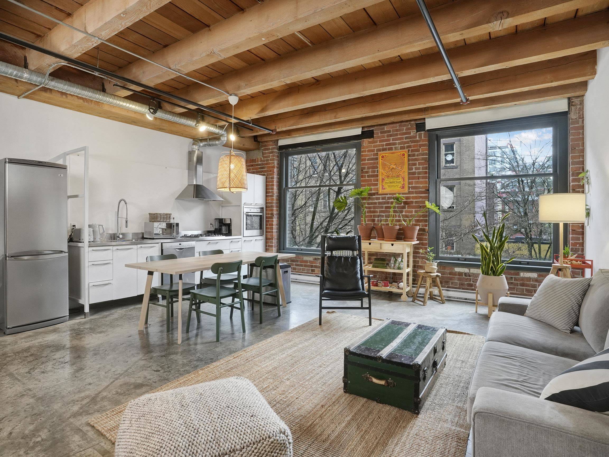 Vancouver, BC V6A 0A5,55 E Cordova ST #212