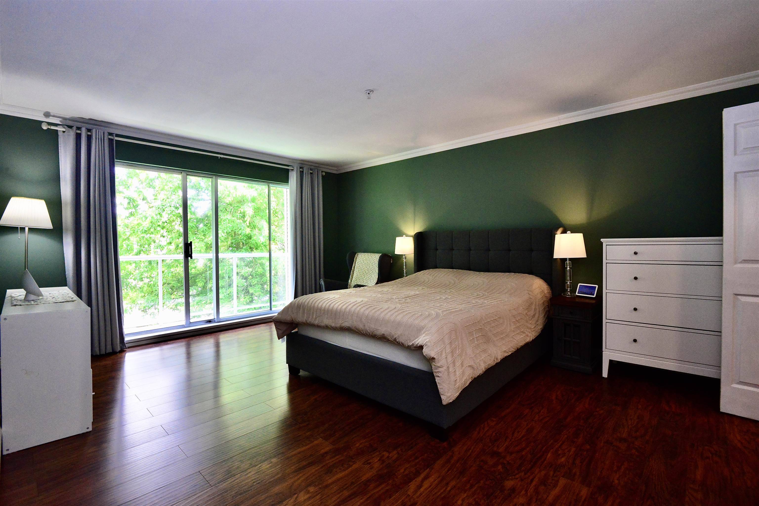 Langley, BC V4W 3M5,27358 32 AVE #205