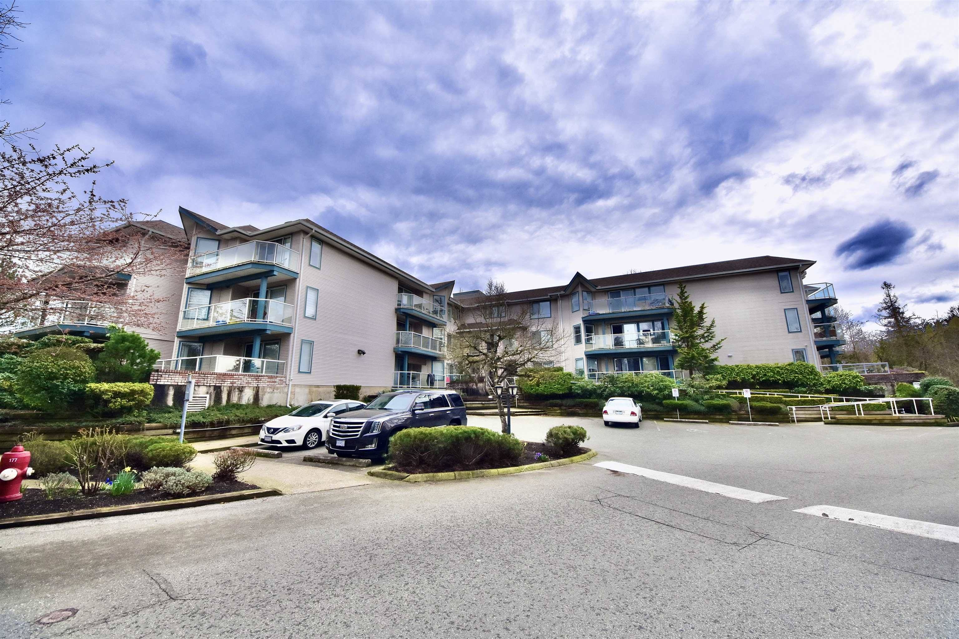 Langley, BC V4W 3M5,27358 32 AVE #205