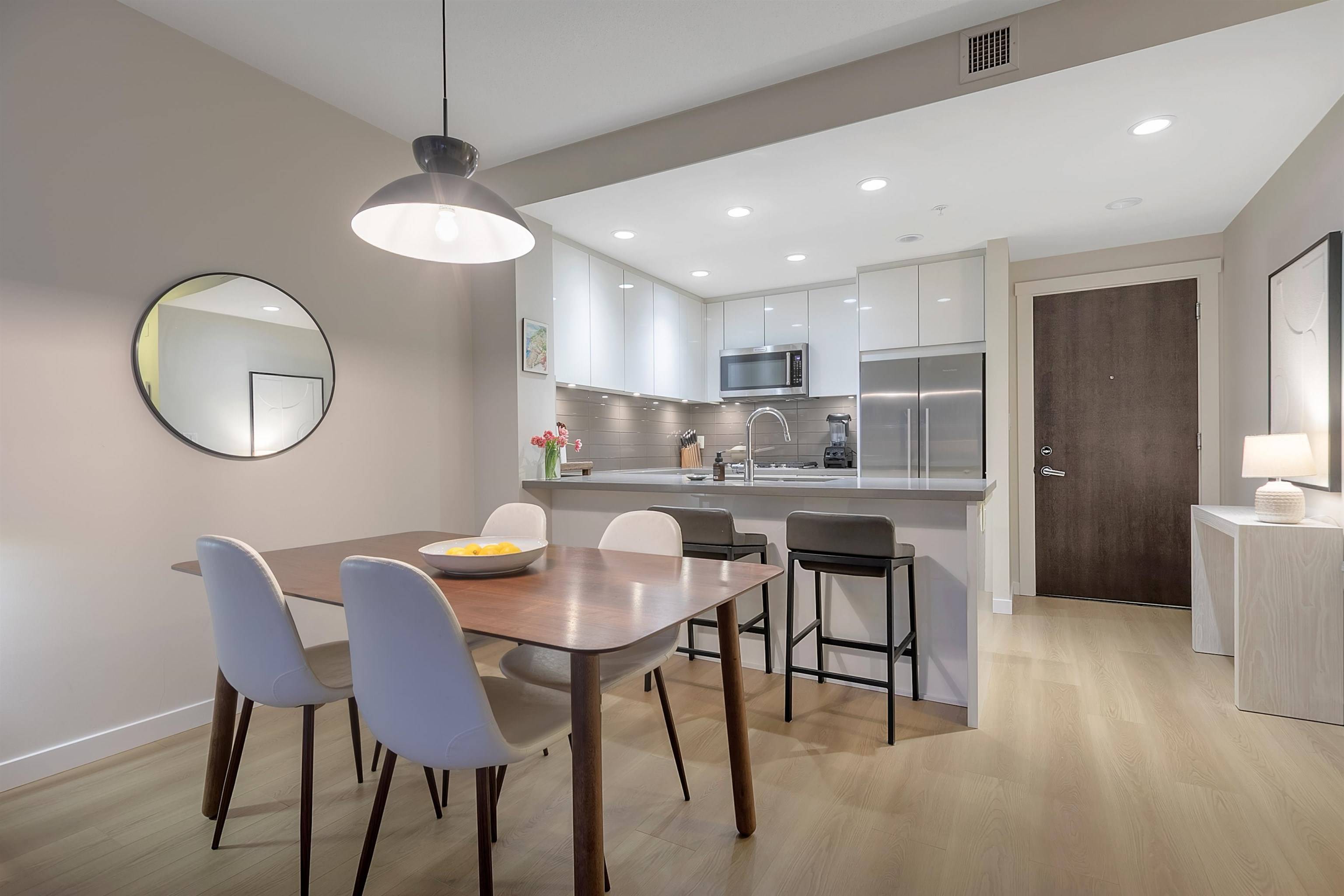 North Vancouver, BC V7M 3G8,255 W 1st ST #428