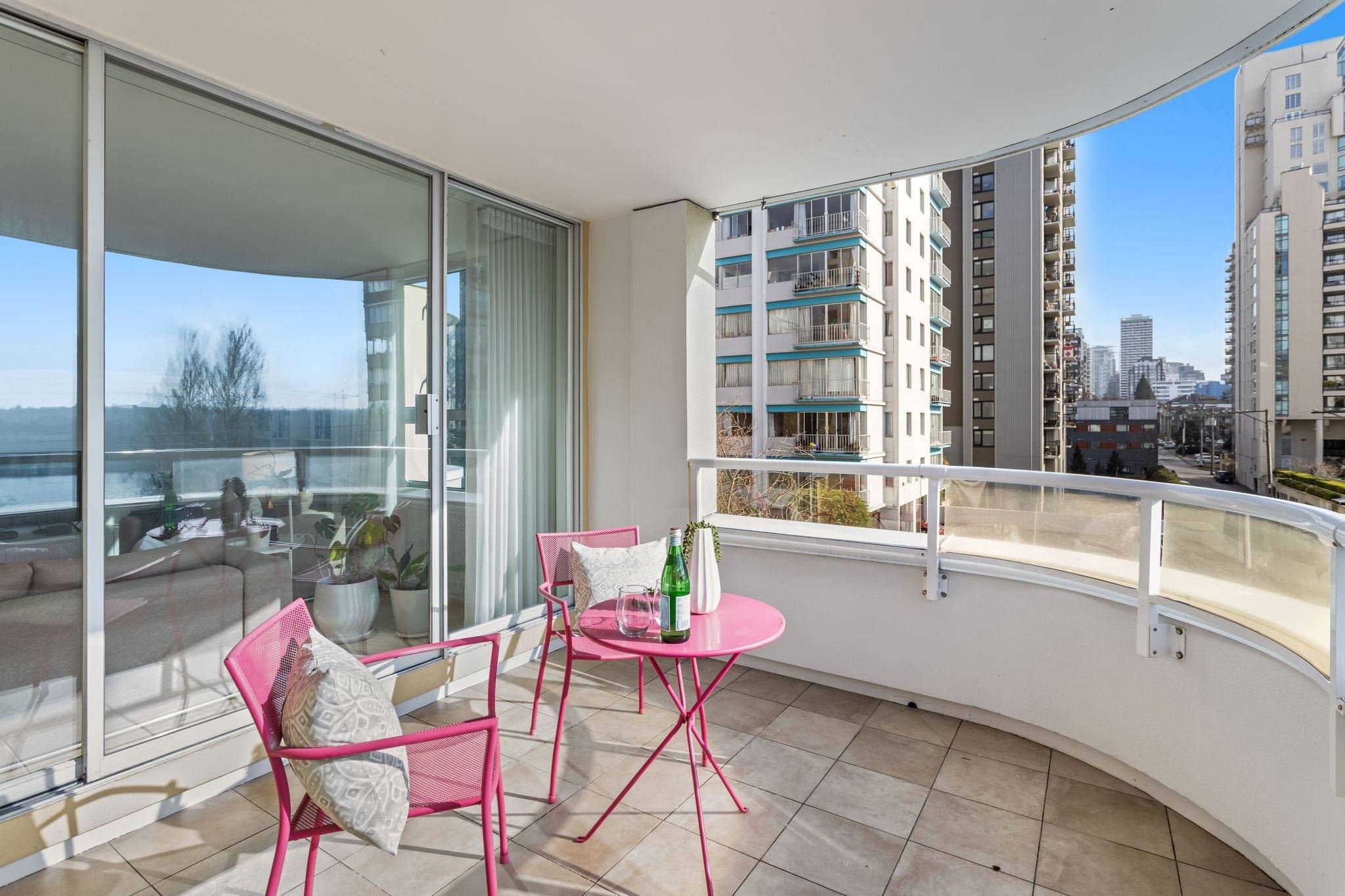 Vancouver, BC V6G 1X5,1406 Harwood ST