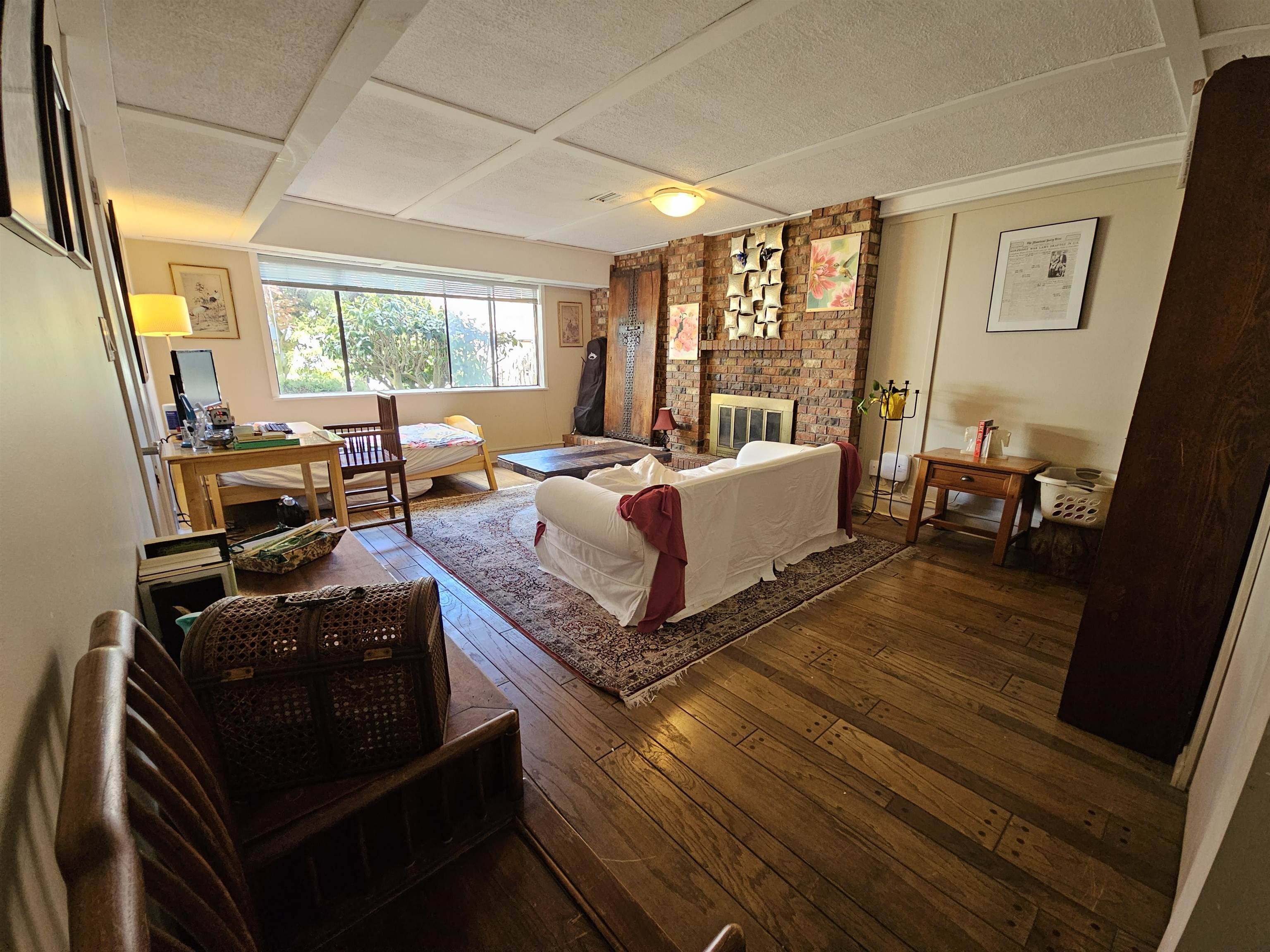 Richmond, BC V7A 4M2,8XXX Greenfield DR #ROOM in SHARED