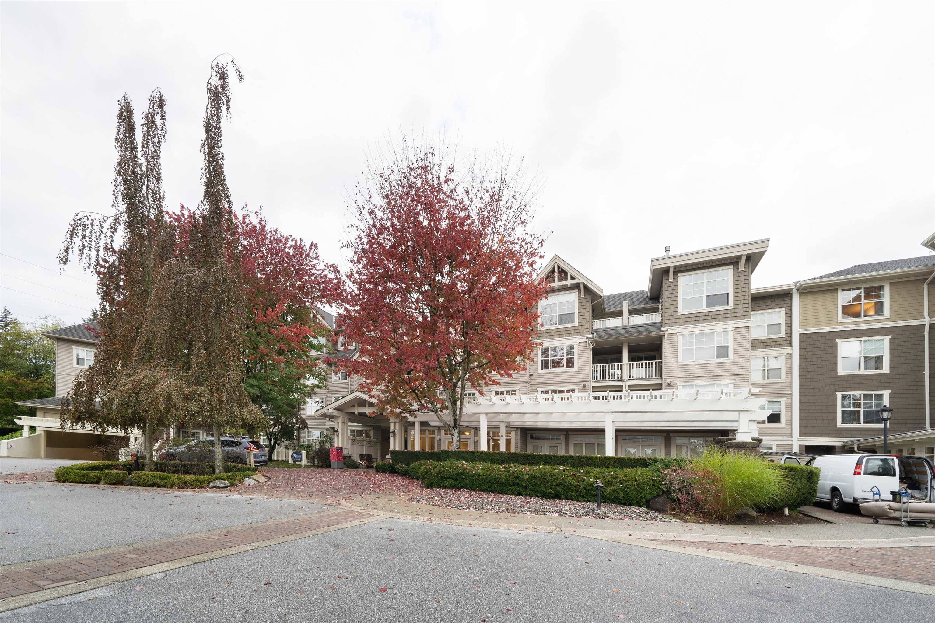 North Vancouver, BC V7J 3V6,960 Lynn Valley RD #202