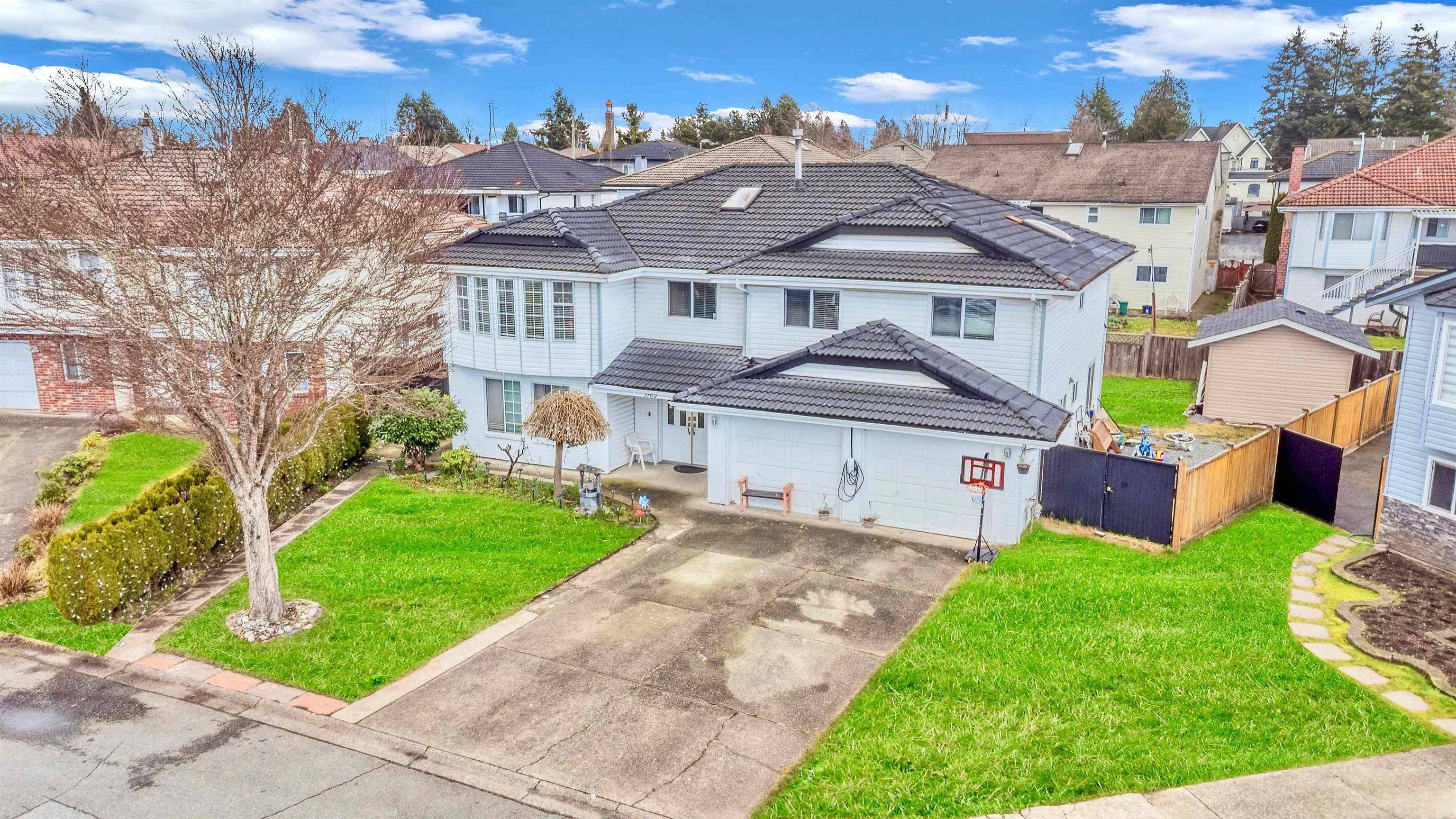 Surrey, BC V3W 0M1,7102 122a ST