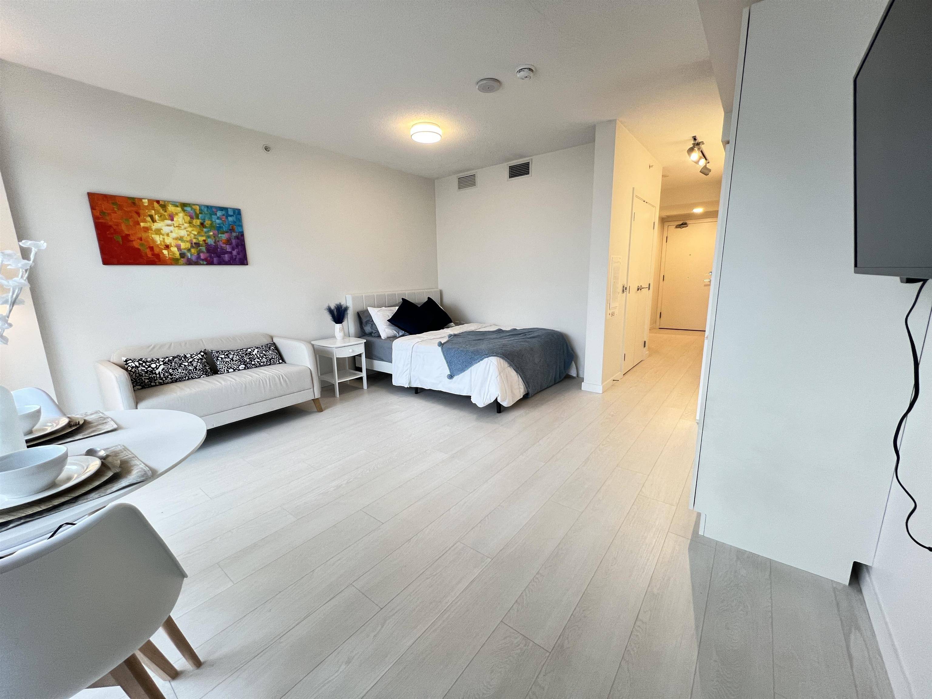 Vancouver, BC V5T 0K4,180 E 2nd AVE #809