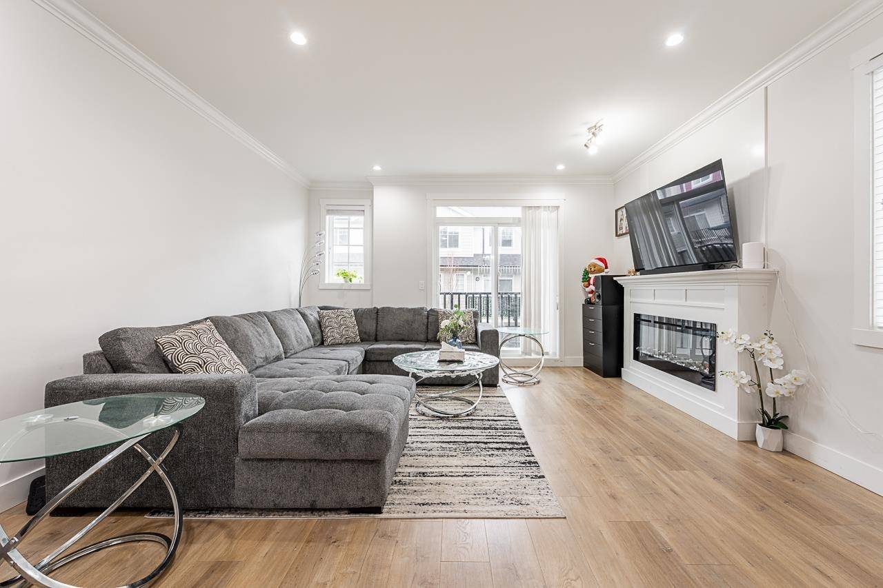 Surrey, BC V3W 1L6,13898 64 AVE #170