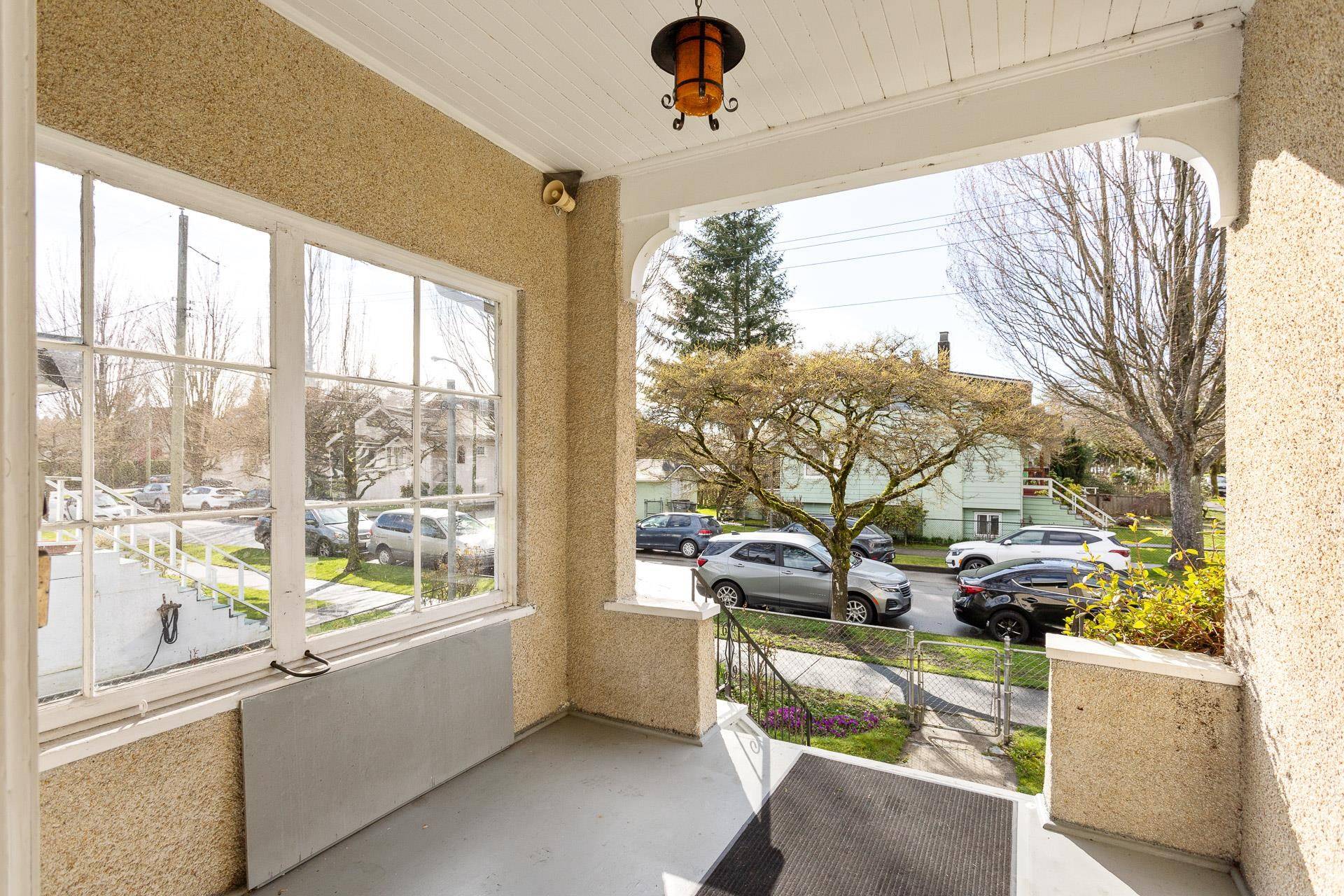 Vancouver, BC V6K 4G9,2206 Trutch ST