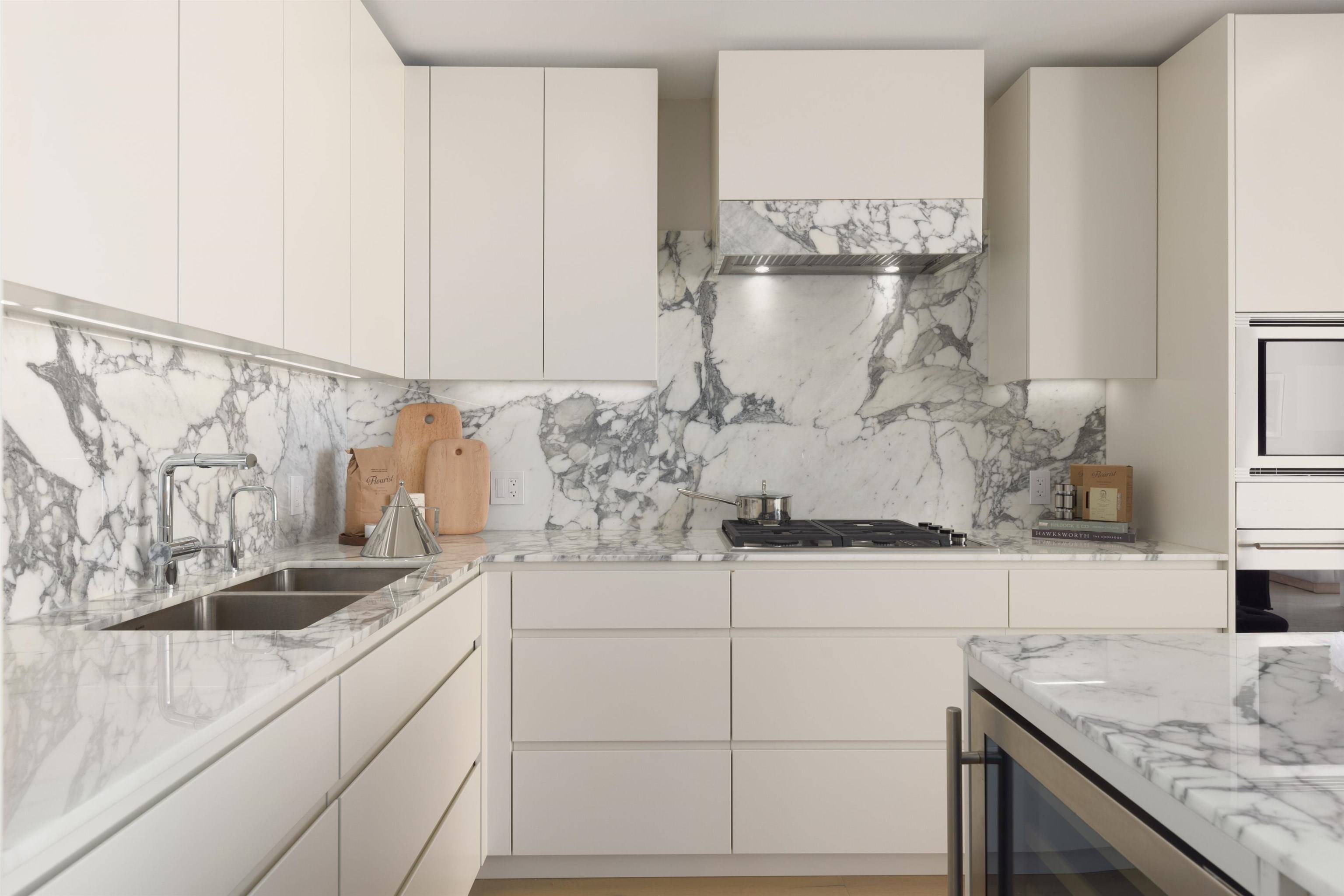 Vancouver, BC V6R 0G4,3668 W 10th AVE #205