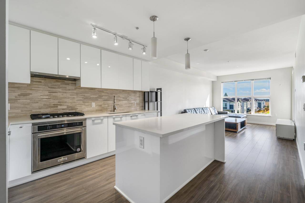 Richmond, BC V6X 0S6,9551 Alexandra RD #302