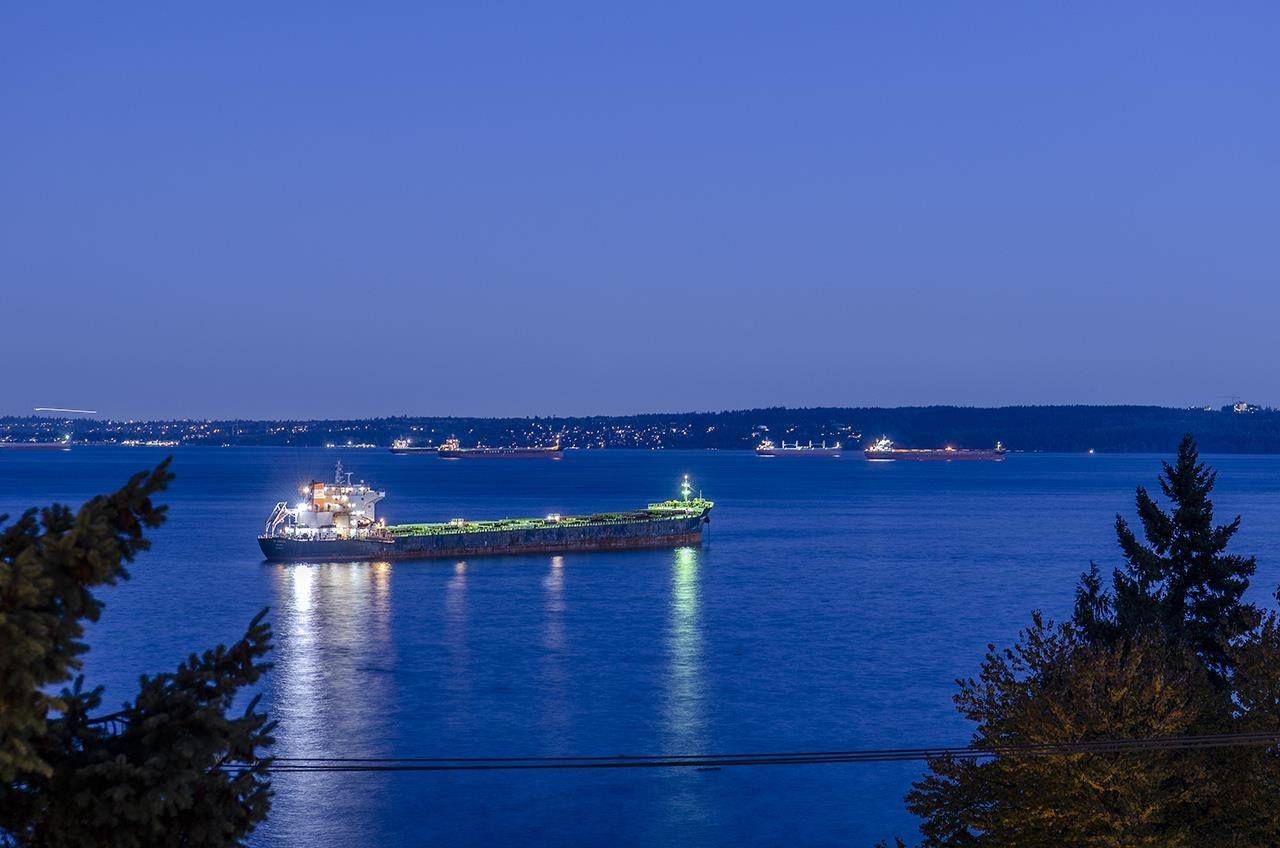 West Vancouver, BC V7W 2P1,4651 Marine DR