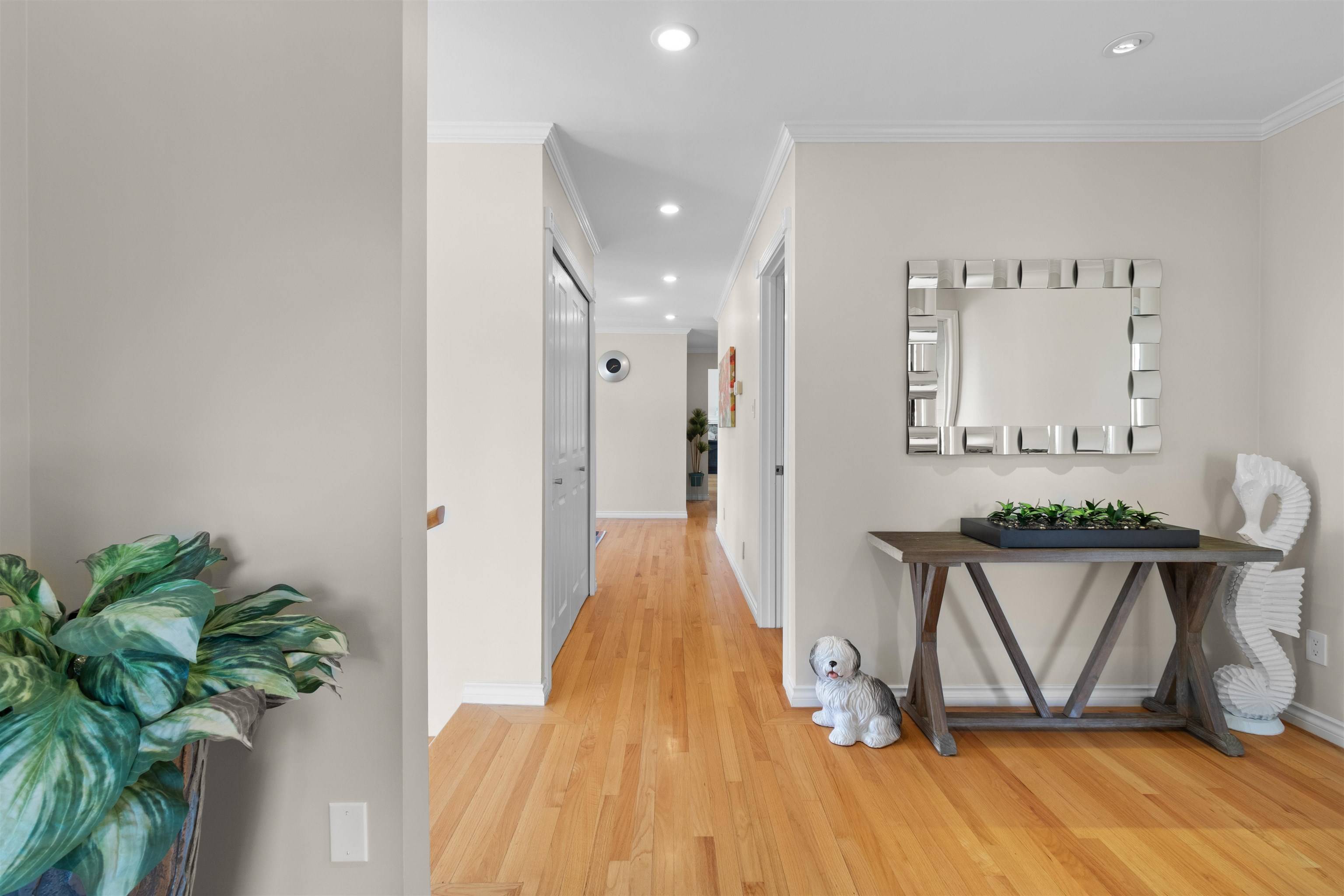 West Vancouver, BC V7W 1E9,4635 Caulfeild DR