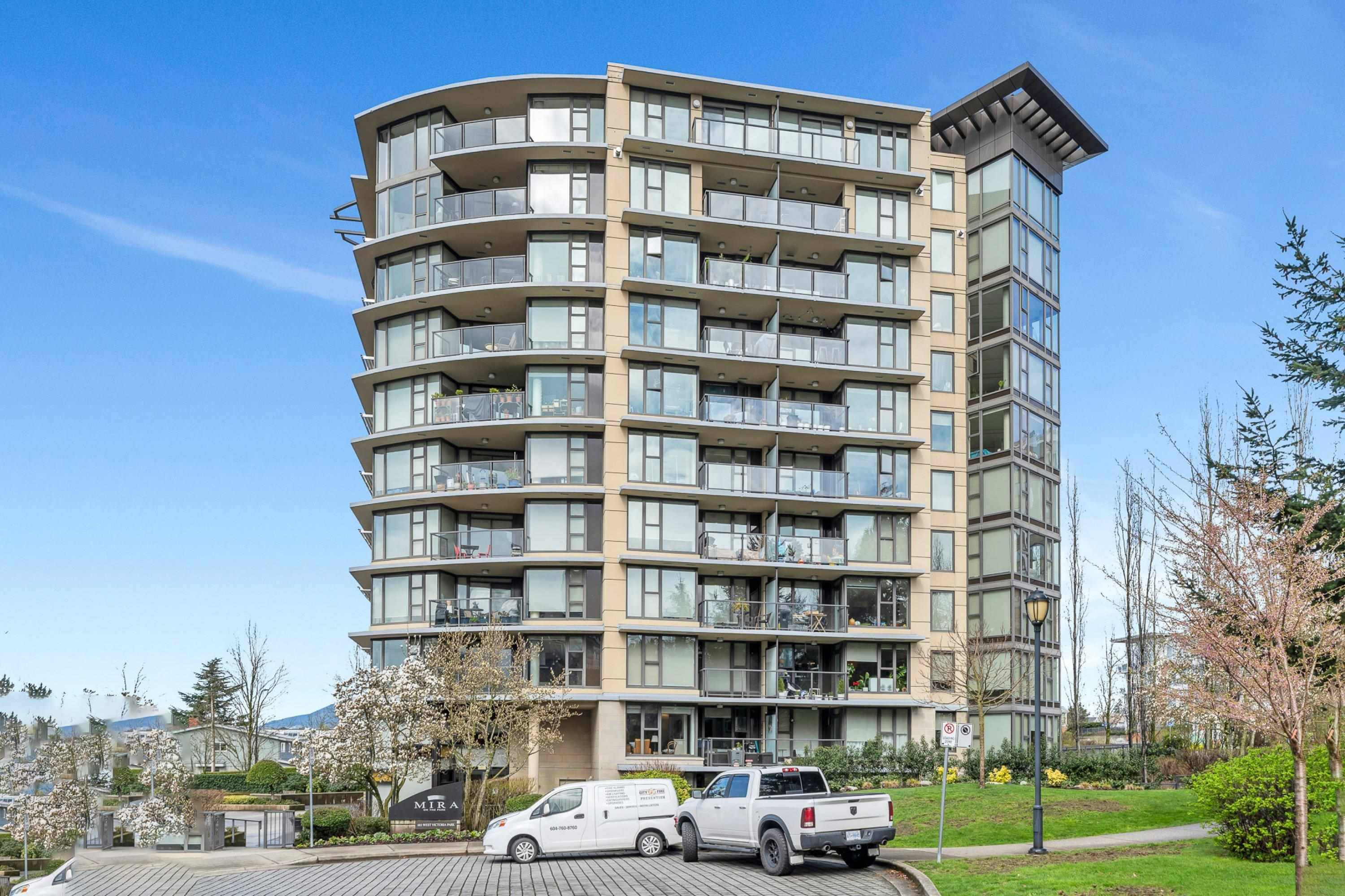 North Vancouver, BC V7M 0A2,683 Victoria PARK #304