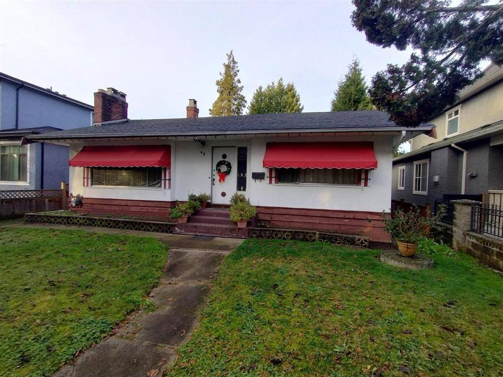 Vancouver, BC V5Y 2Z4,65 W 49th AVE