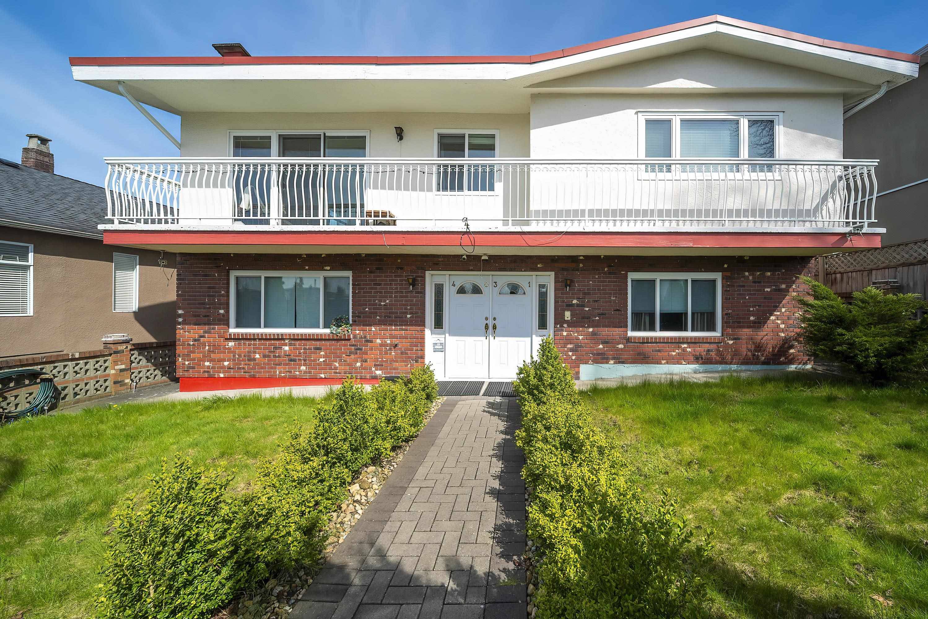 Burnaby, BC V5C 3B8,4031 Parker ST