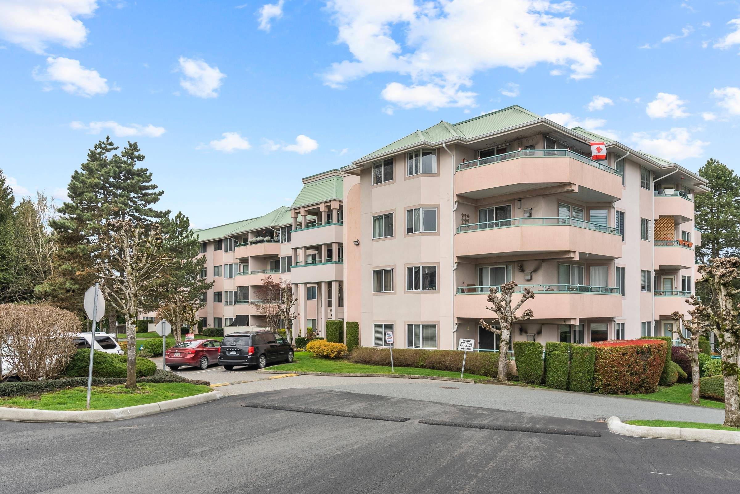 Abbotsford, BC V2S 2J4,33173 Old Yale RD #140