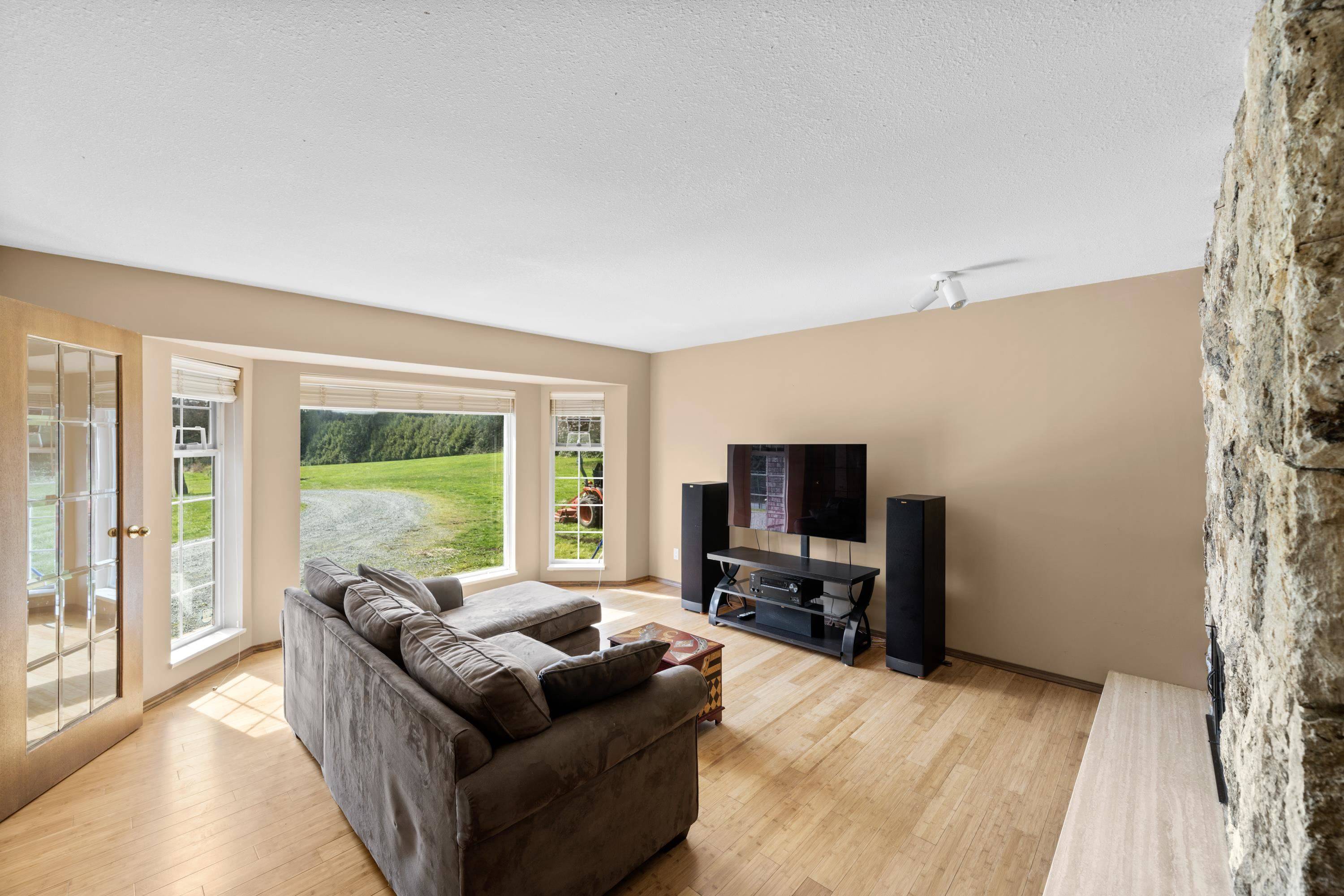 Abbotsford, BC V4X 2B4,29177 Marsh Mccormick RD