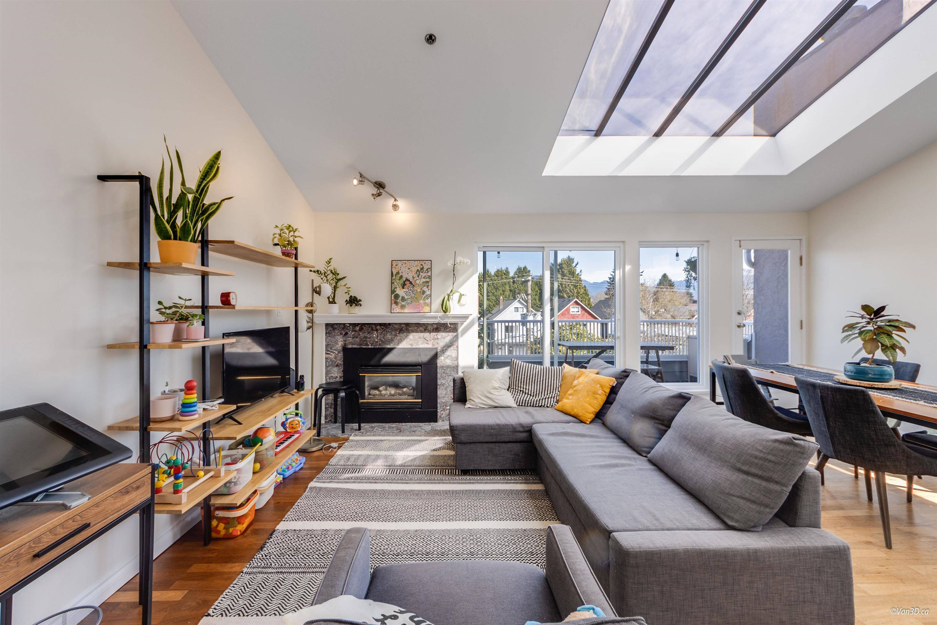 Vancouver, BC V5Y 1V8,149 W 13th AVE #5