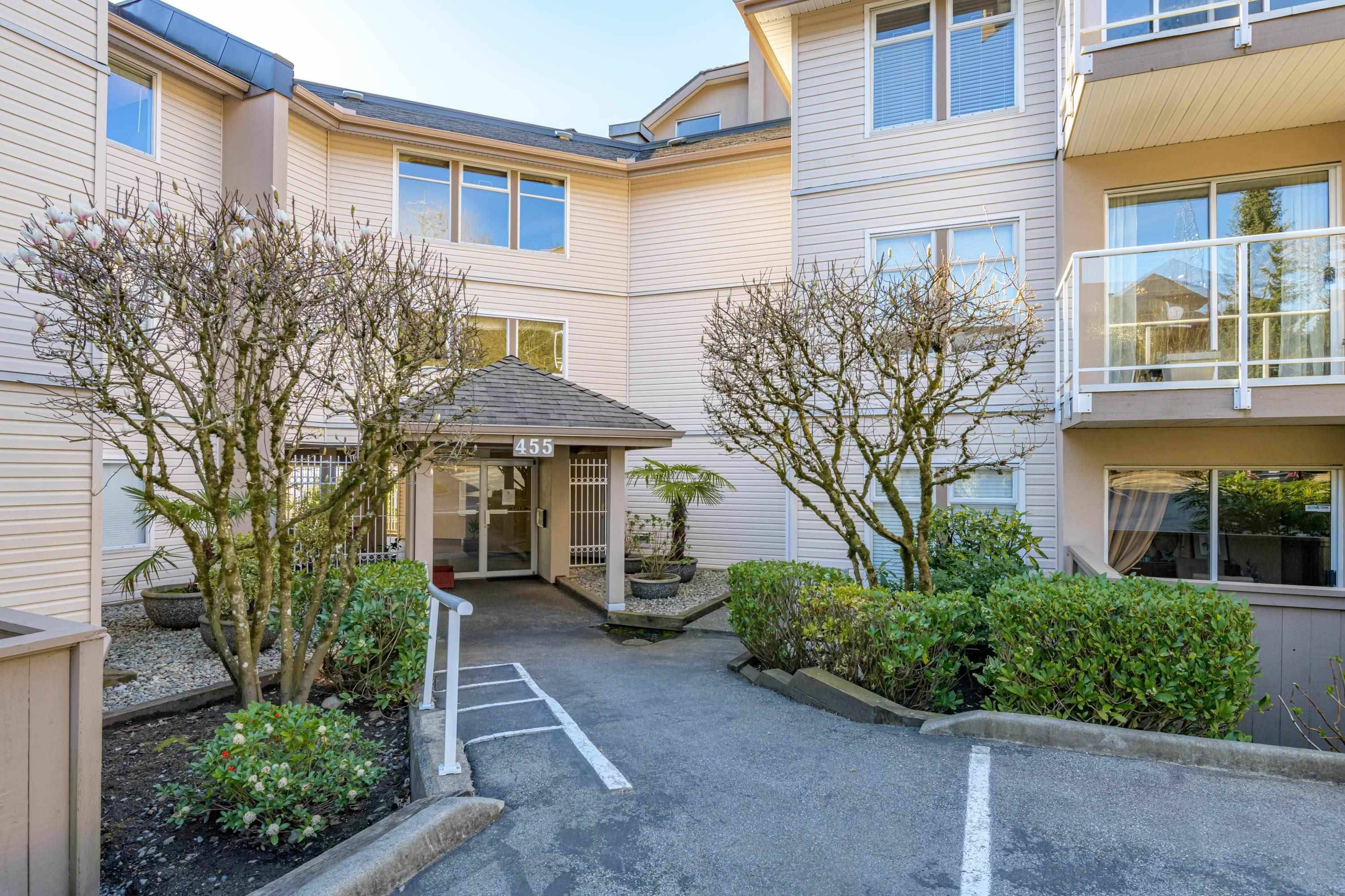Coquitlam, BC V3K 6N7,455 Bromley ST #205