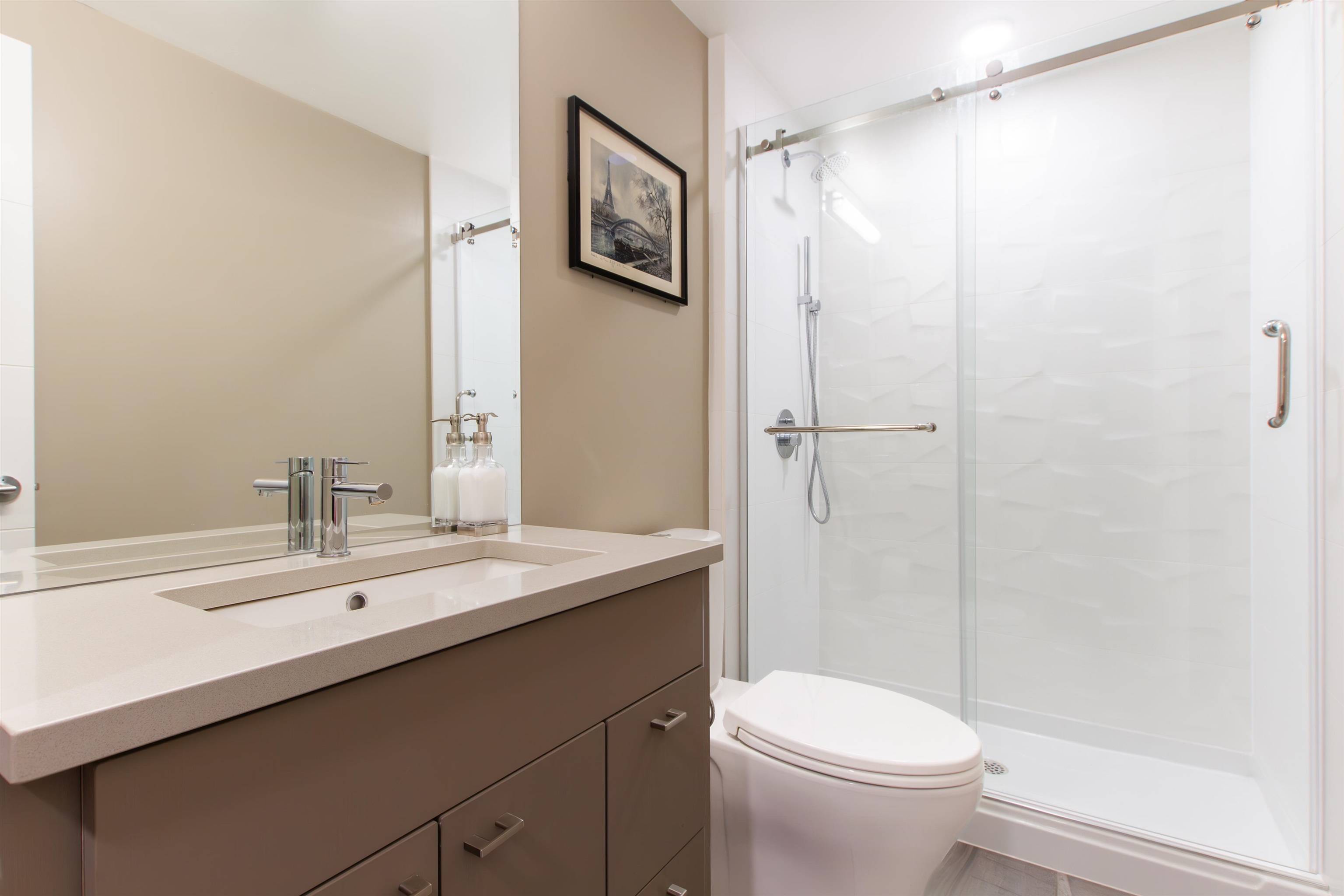 Squamish, BC V8B 0C4,38033 Second AVE #304
