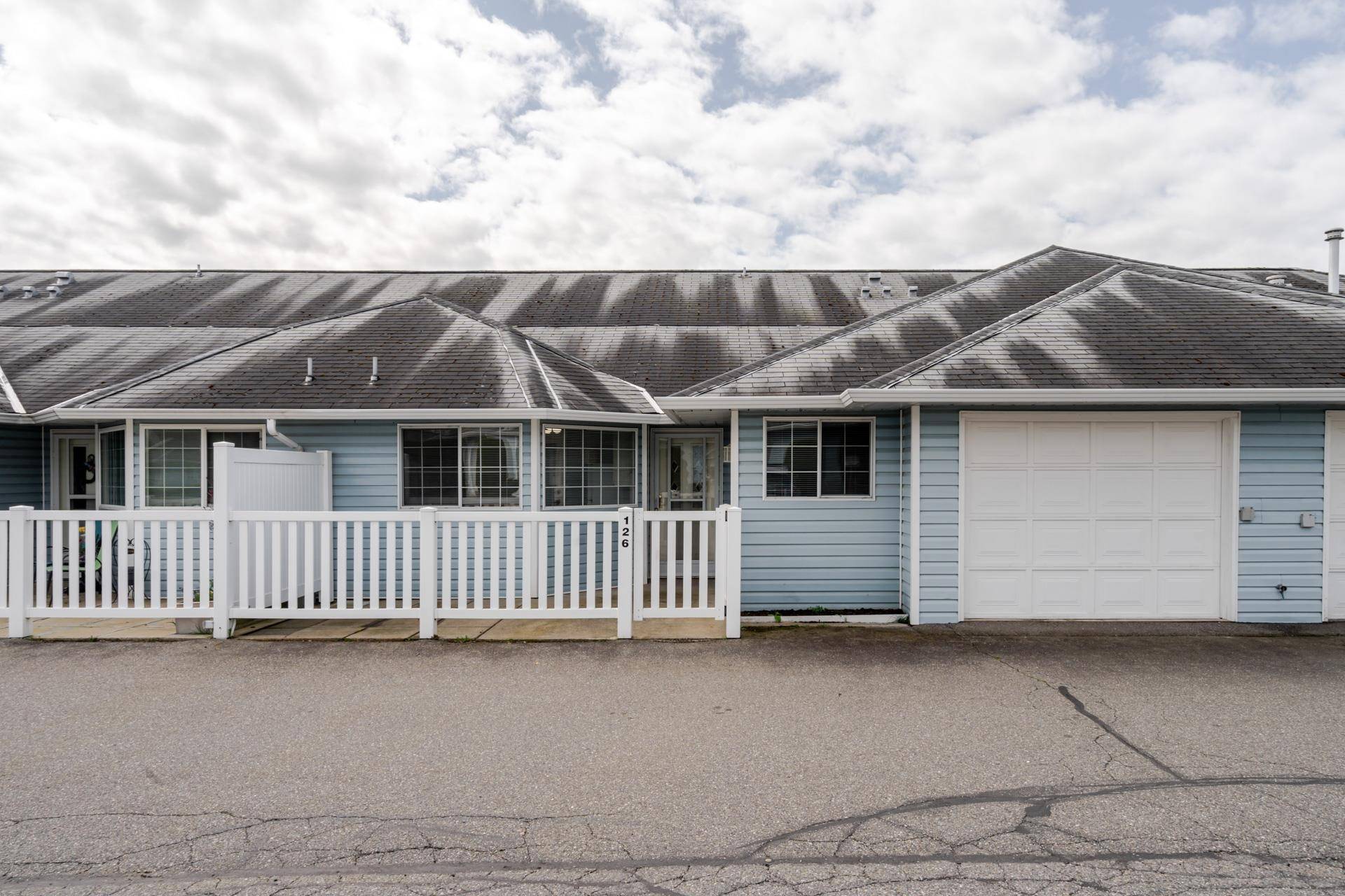 Abbotsford, BC V2S 8A5,1450 Mccallum RD #126