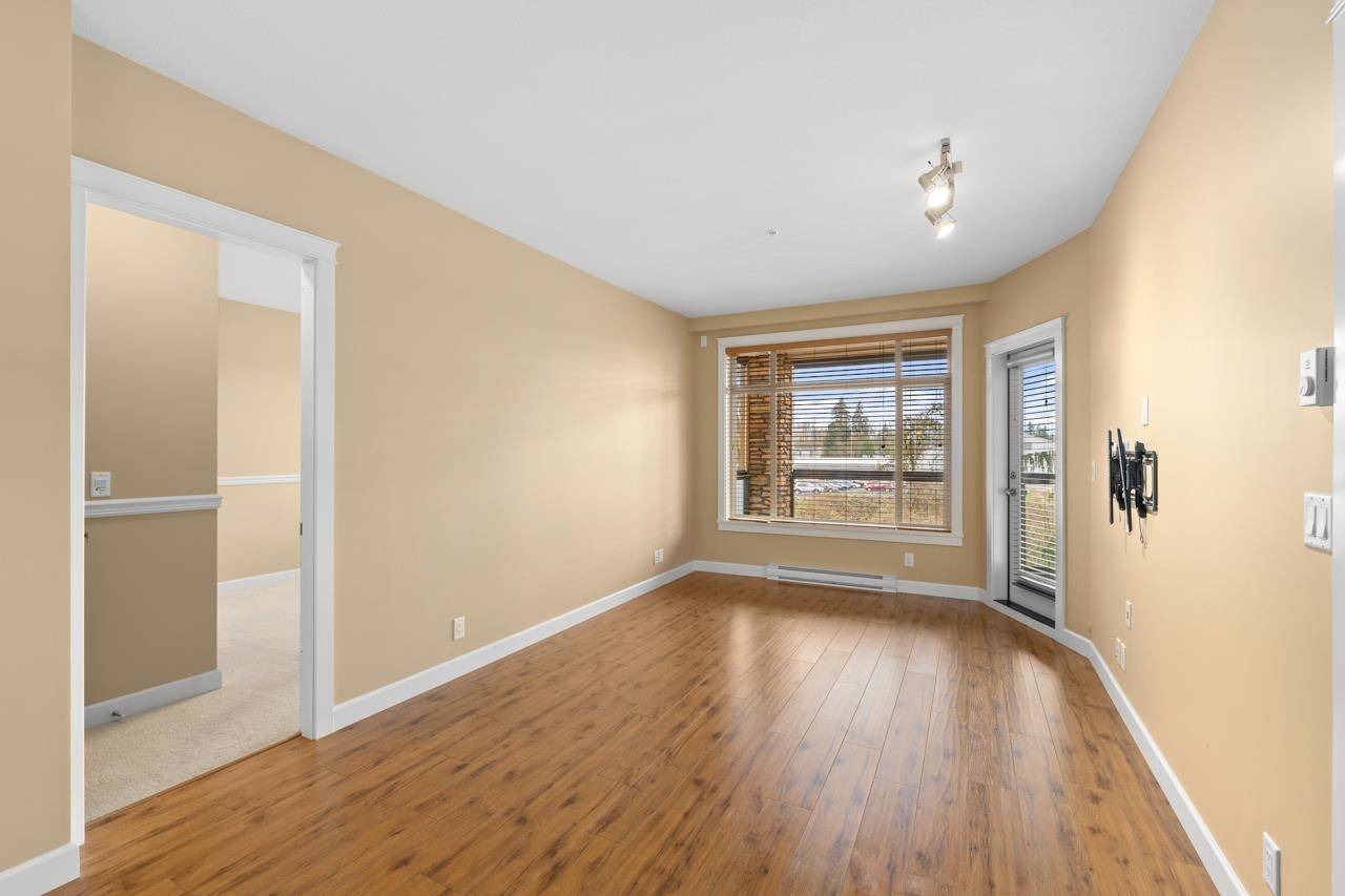 Langley, BC V2Y 0N9,8067 207 ST #210
