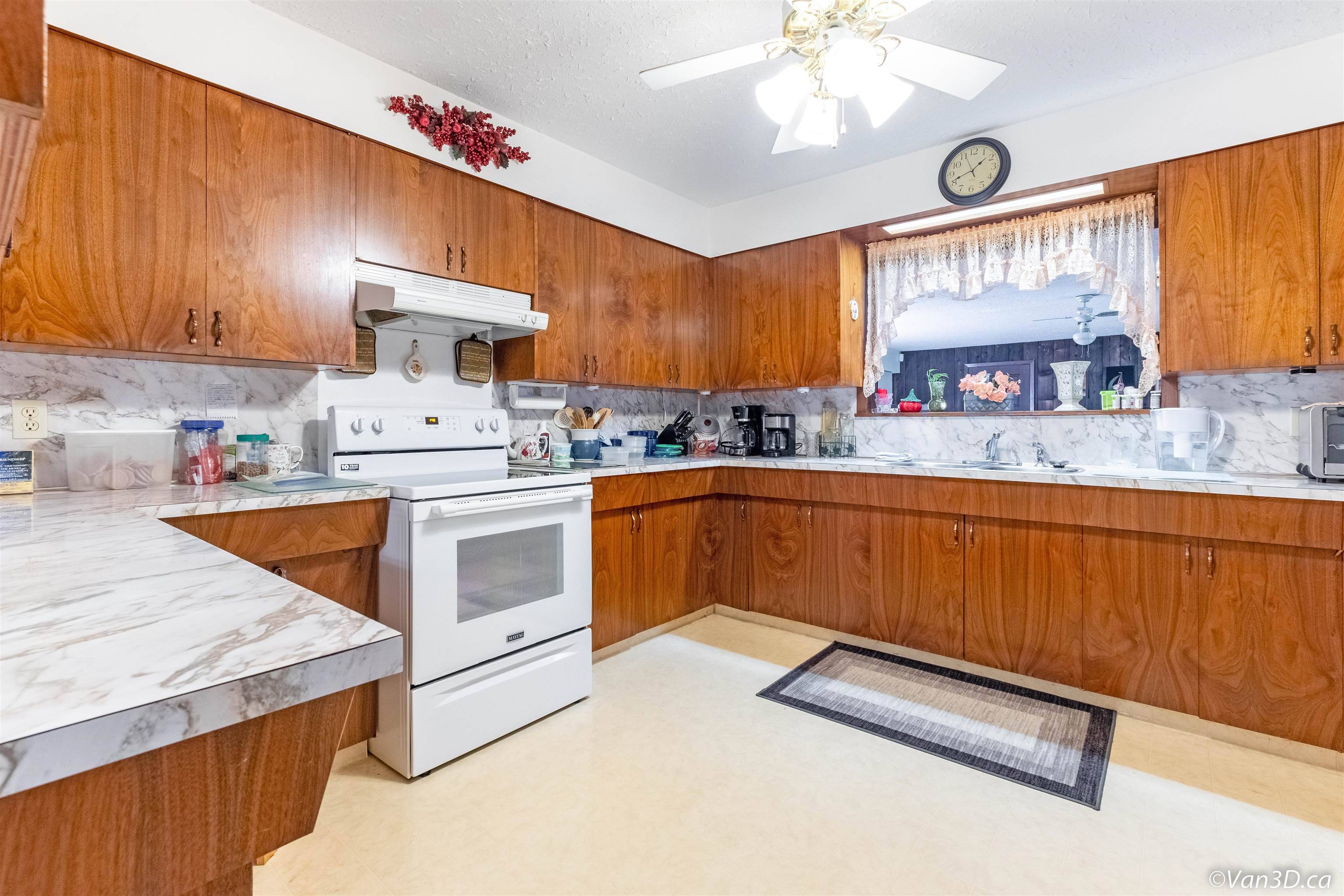Abbotsford, BC V4X 1P1,28762 Townshipline RD
