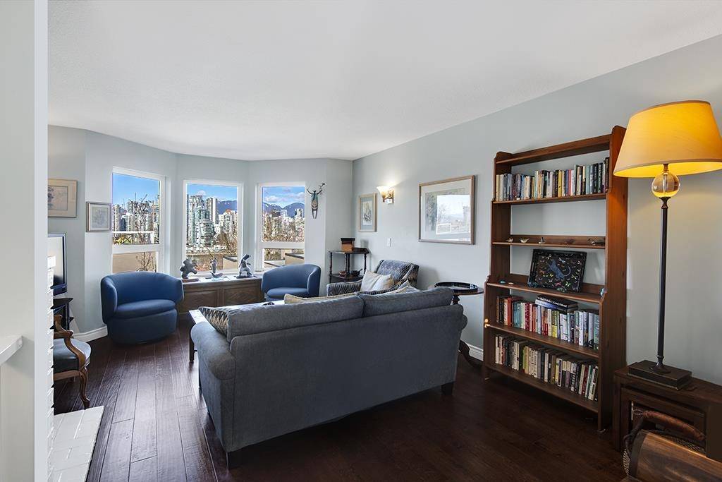 Vancouver, BC V6H 1C3,1081 W 8th AVE #15