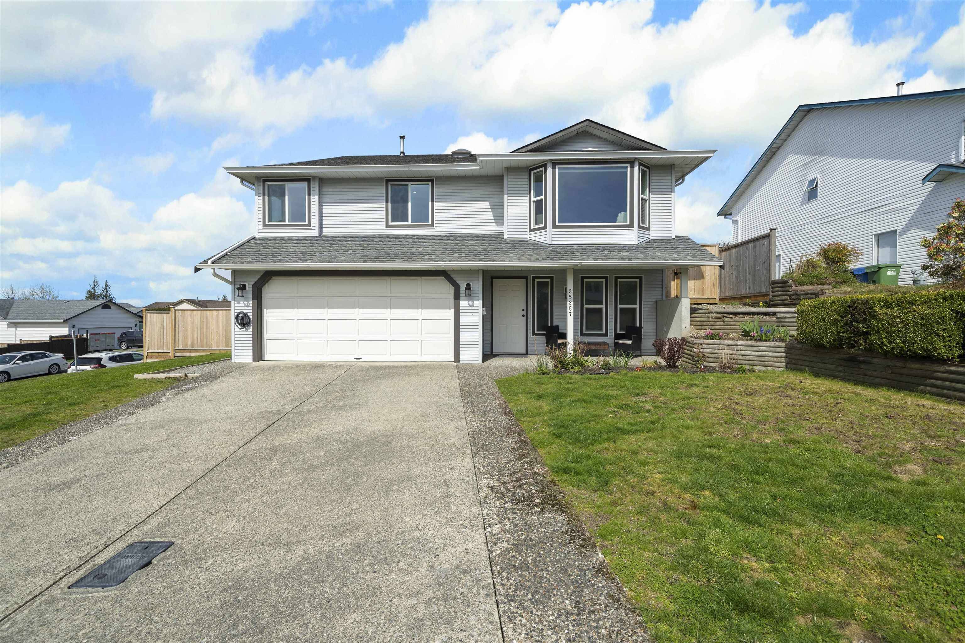 Abbotsford, BC V3G 1J9,35257 Mckinley DR