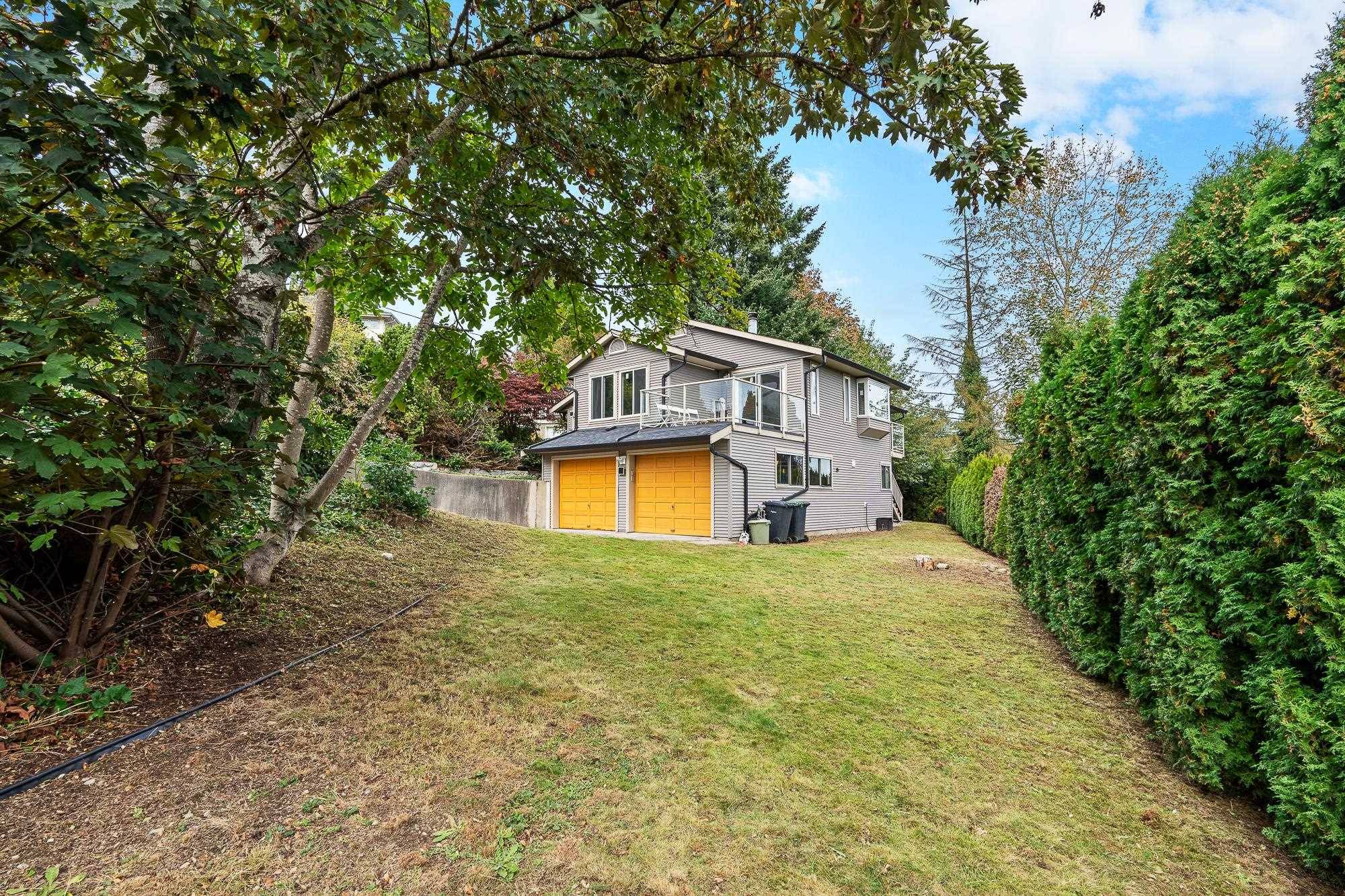 Coquitlam, BC V3K 1L3,2217 Hillside AVE