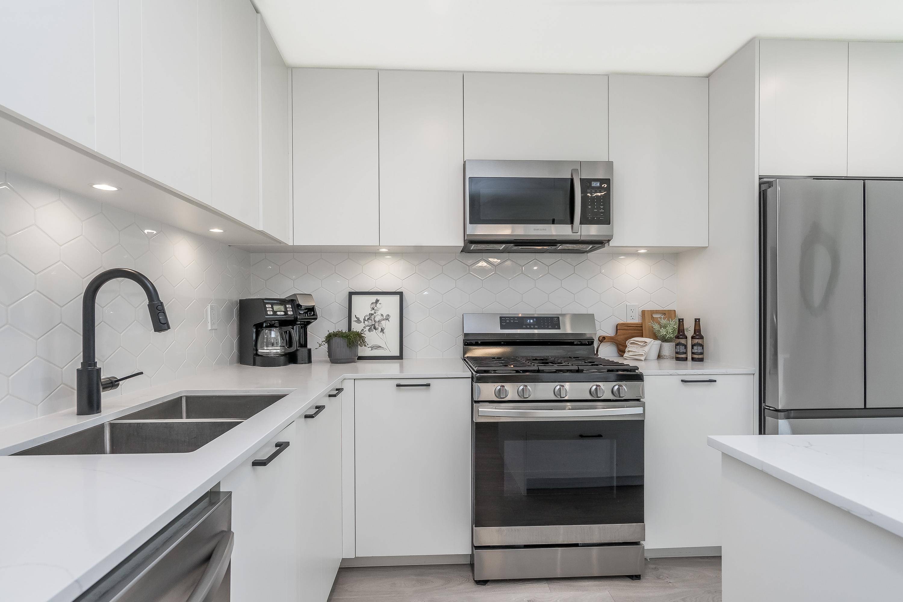 Langley, BC V2Y 3S5,8380 200a ST #412