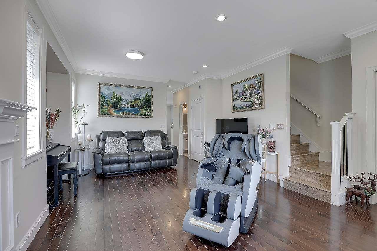 Surrey, BC V4P 3K4,2907 152a ST