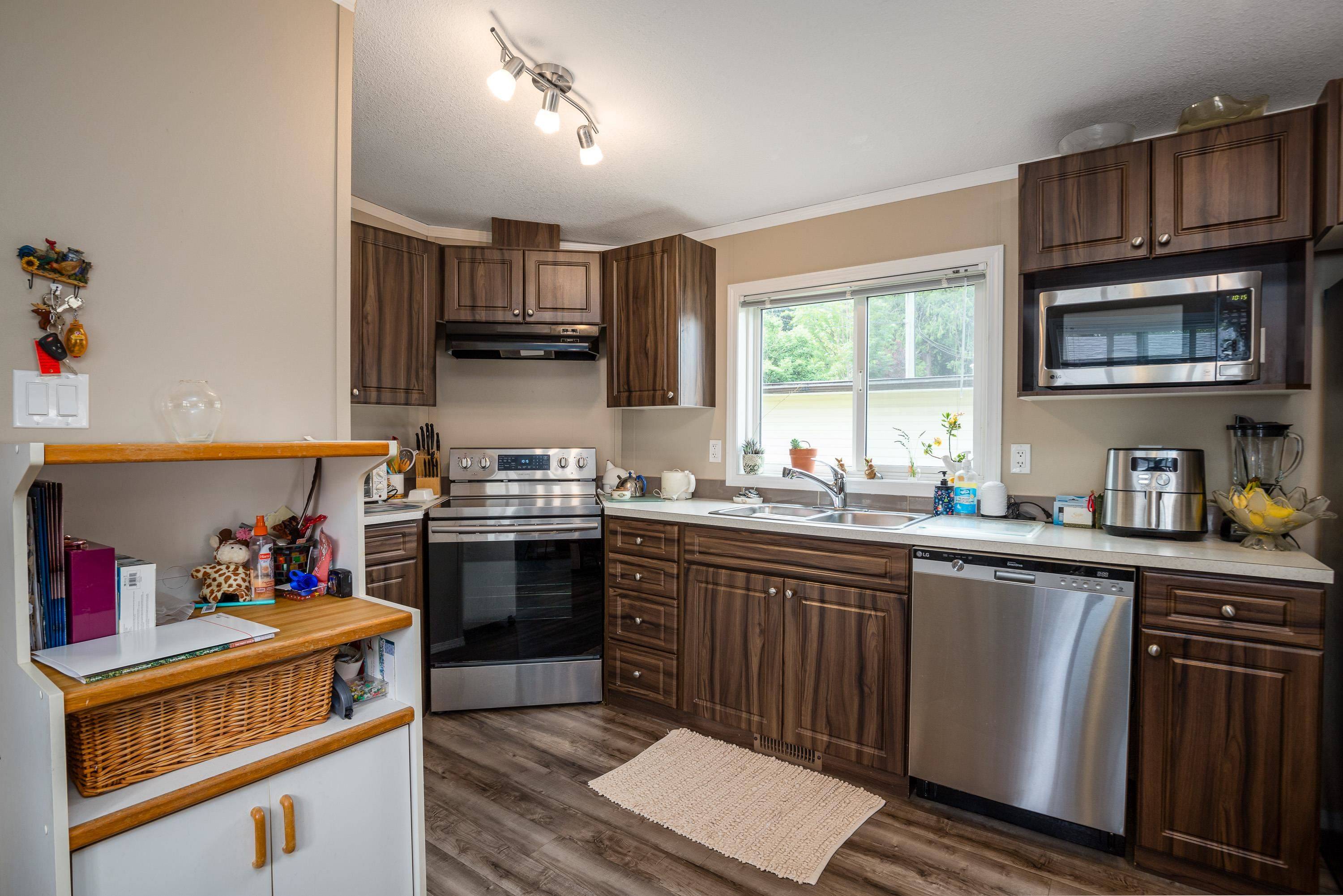 Squamish, BC V0N 3G0,40022 Government RD #5