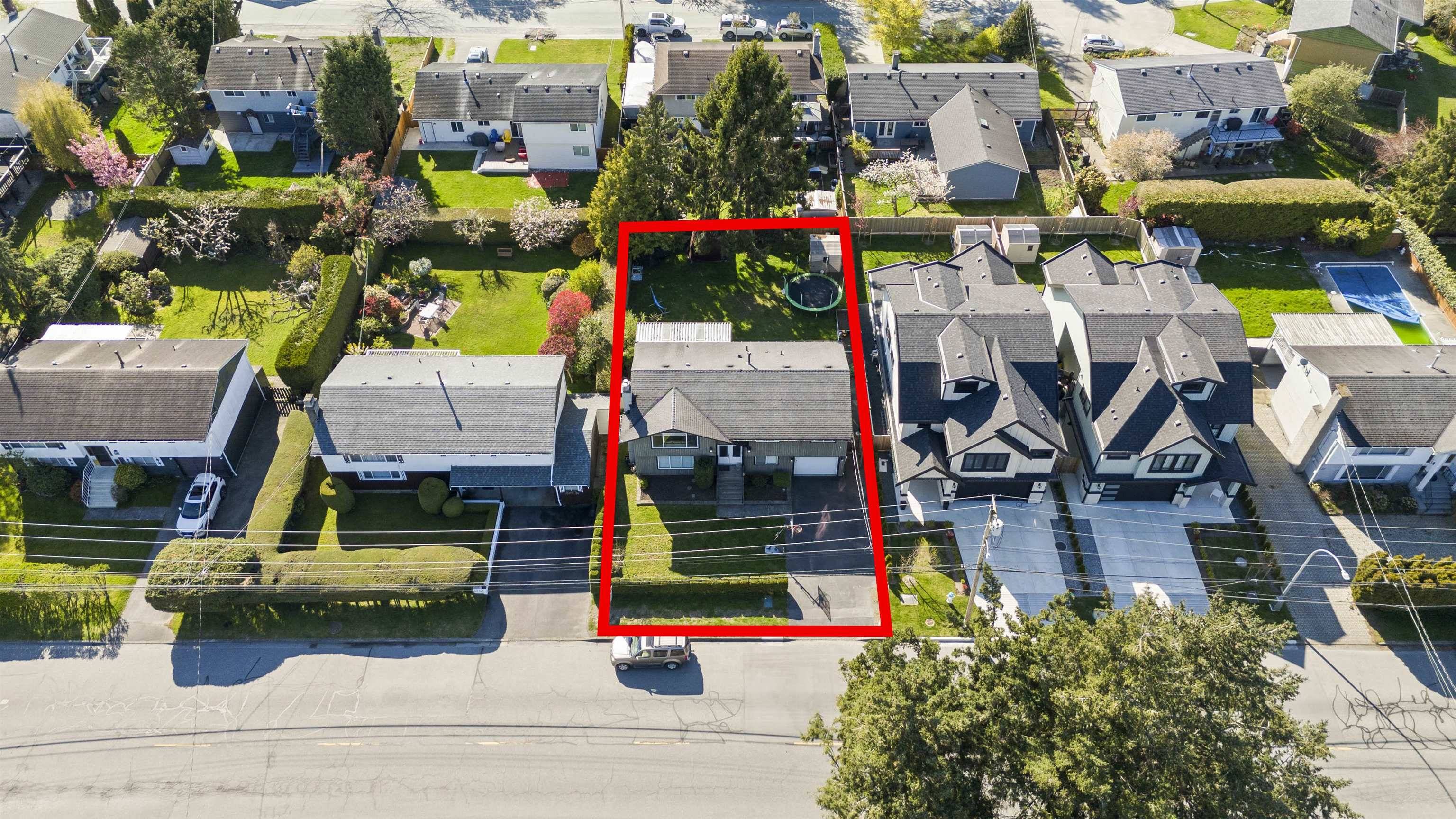 Ladner, BC V4K 2M5,4517 46a ST