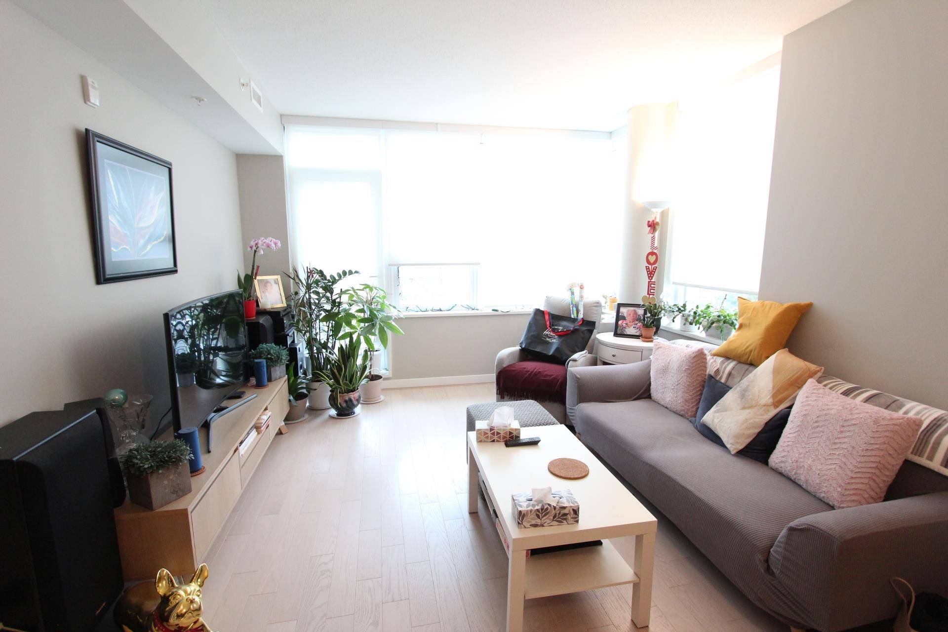 Vancouver, BC V5Z 0G4,505 W 30th AVE #202