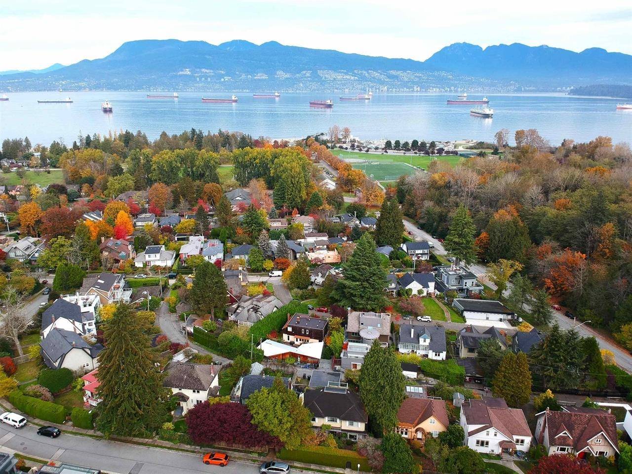 Vancouver, BC V6R 1G2,4333 Locarno CRES