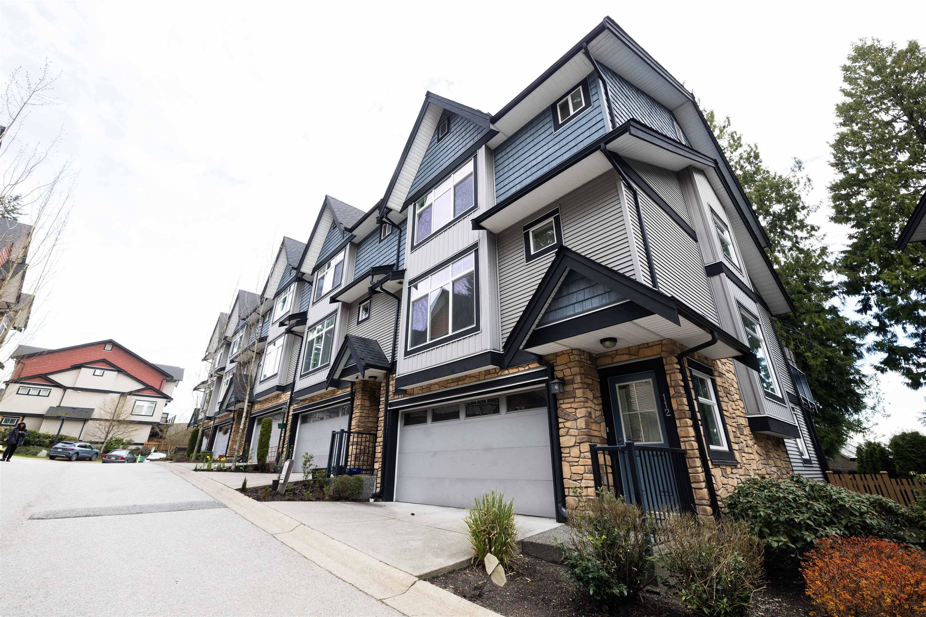 Surrey, BC V3X 1A2,6299 144 ST #112