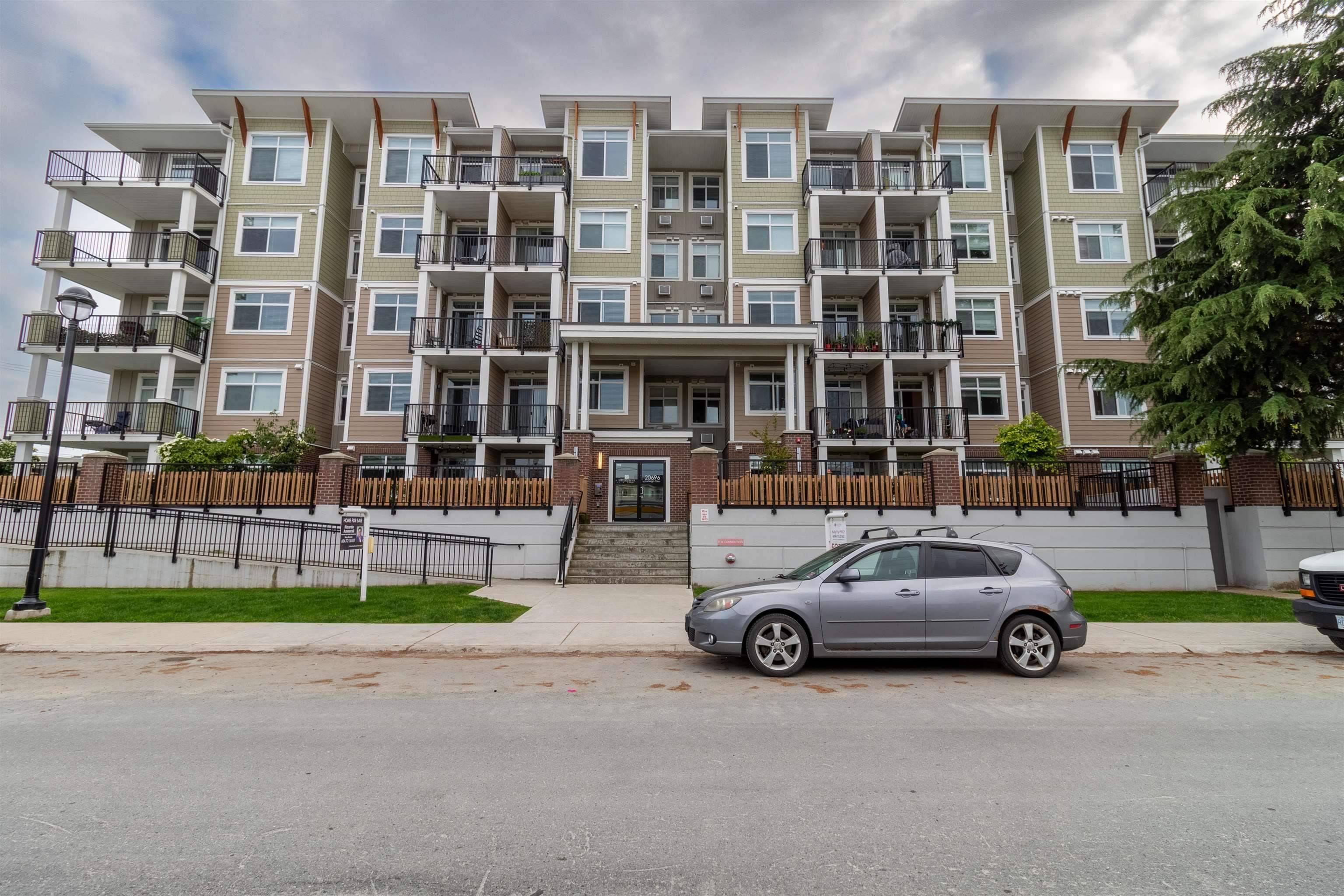 Langley, BC V3A 0M3,20696 Eastleigh CRES #217