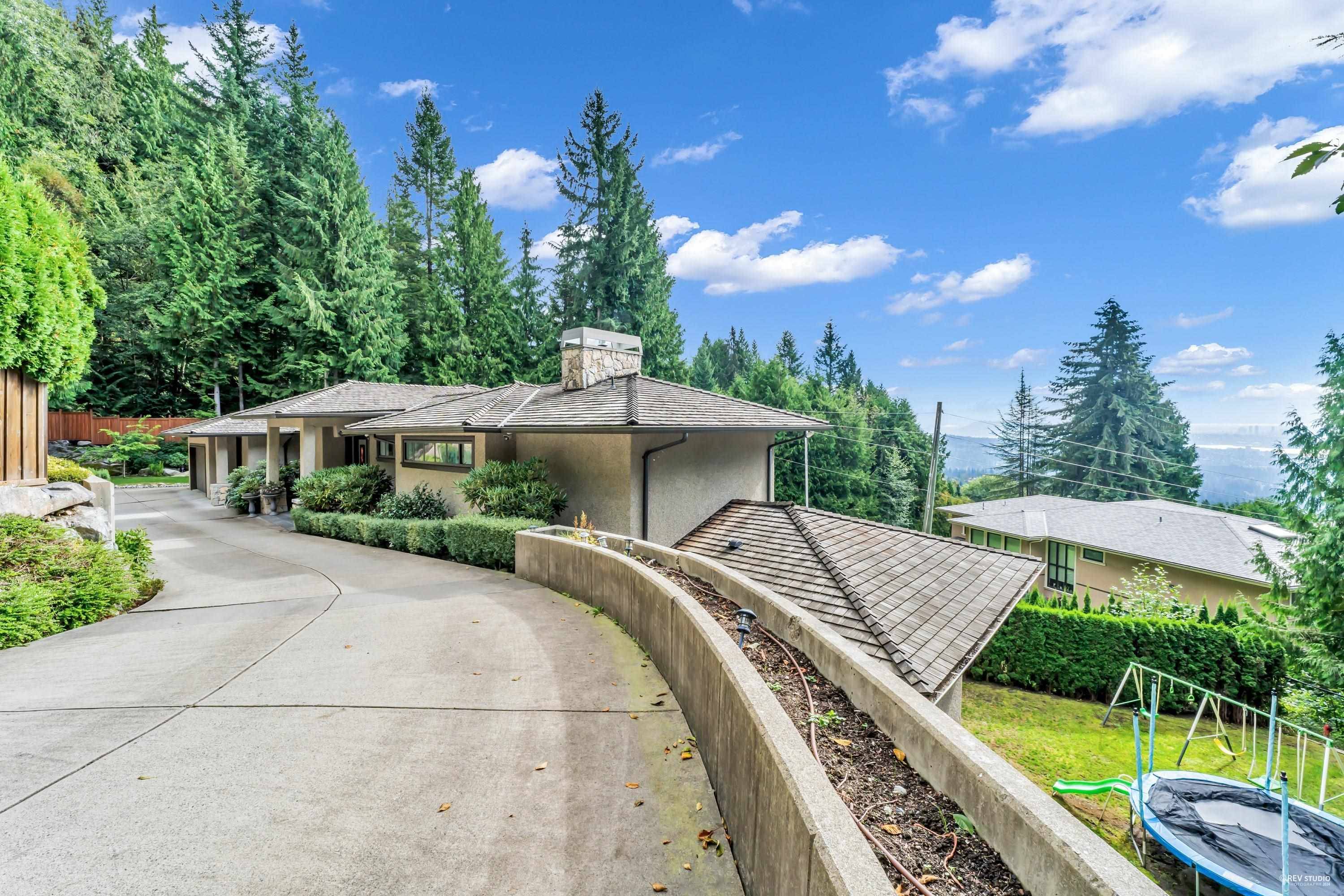 West Vancouver, BC V7S 2C9,1162 Millstream RD