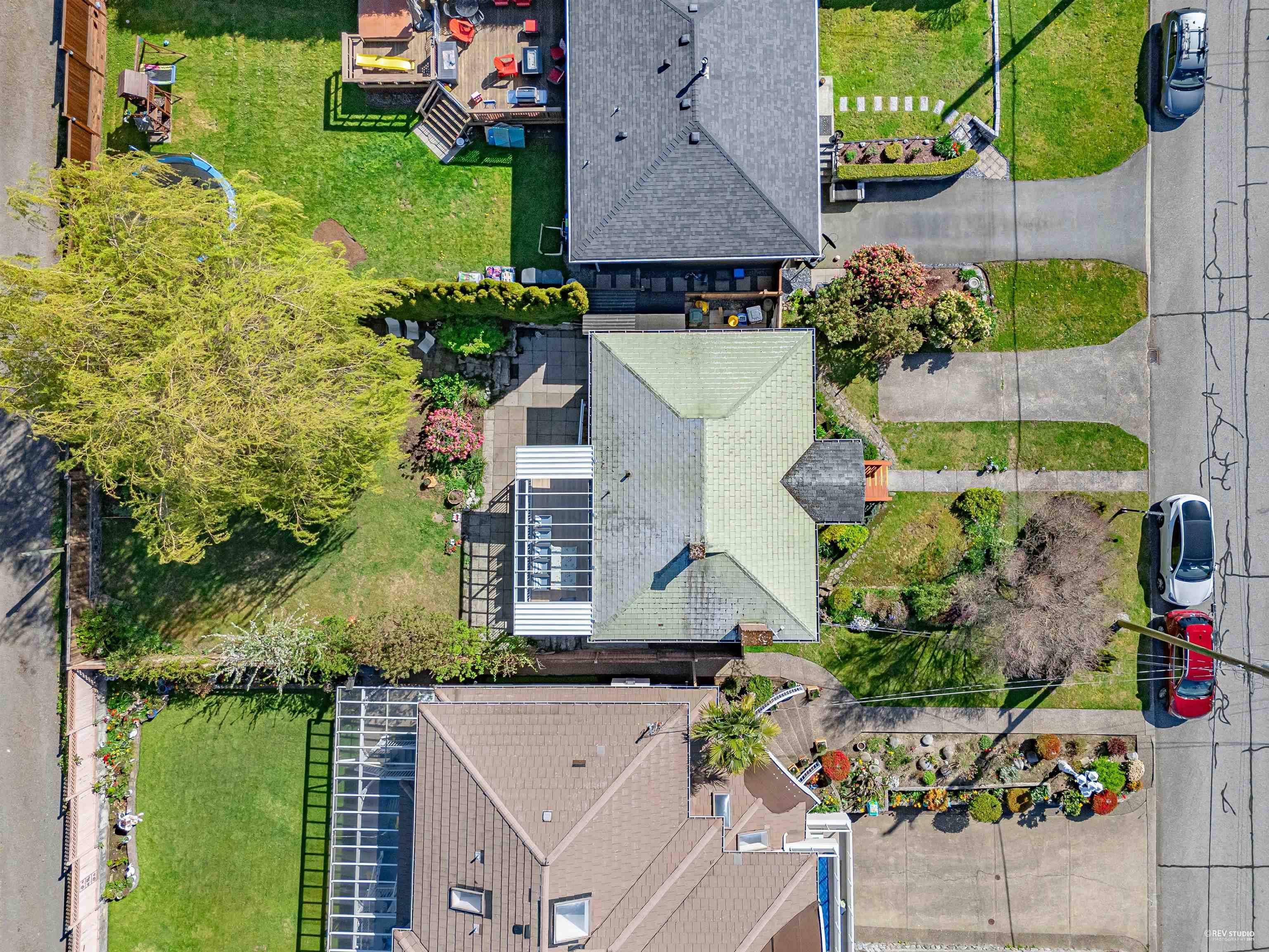 North Vancouver, BC V7N 2M3,430 W Kings RD