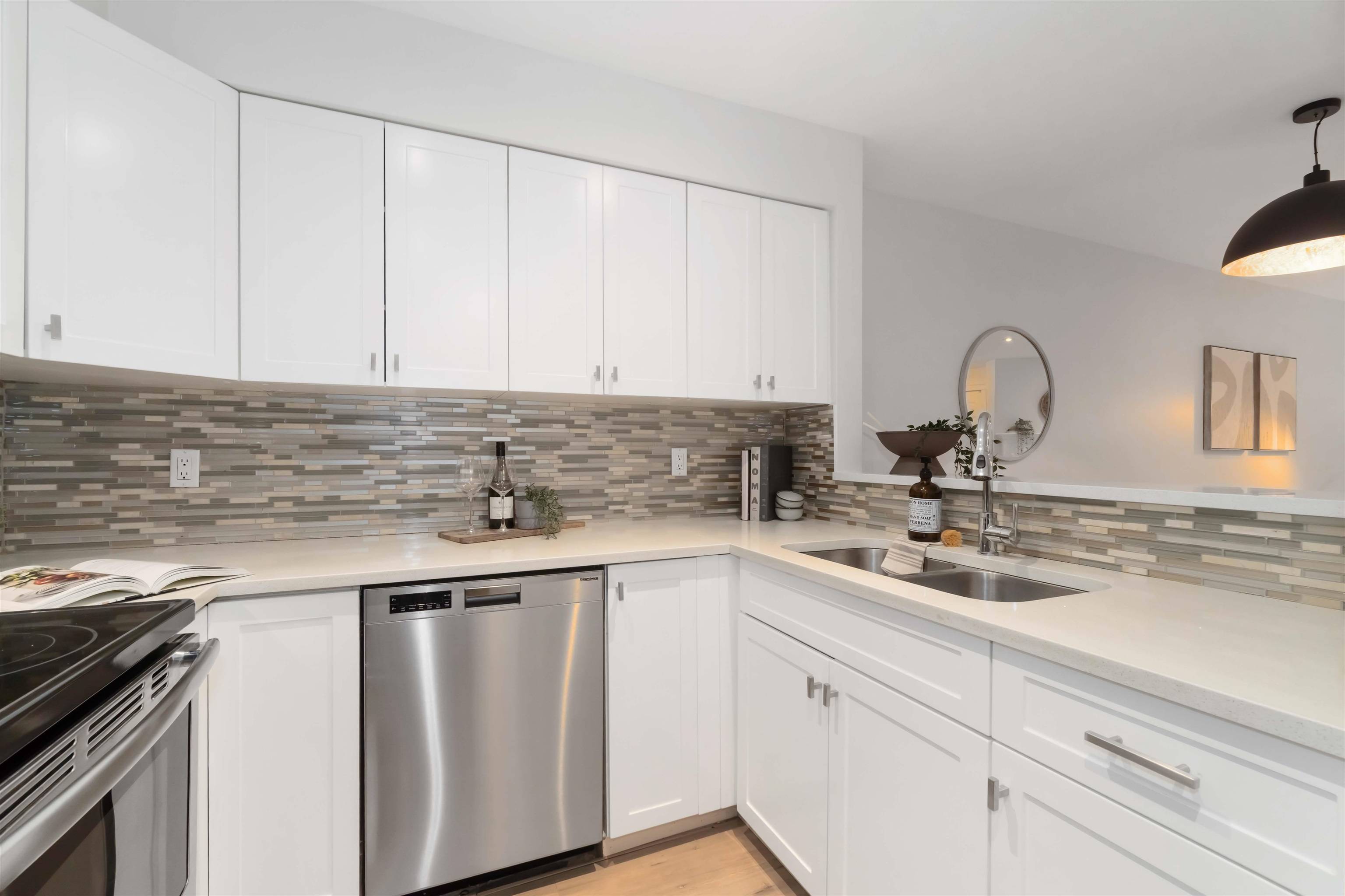 Port Moody, BC V3H 4Z5,65 Foxwood DR #11