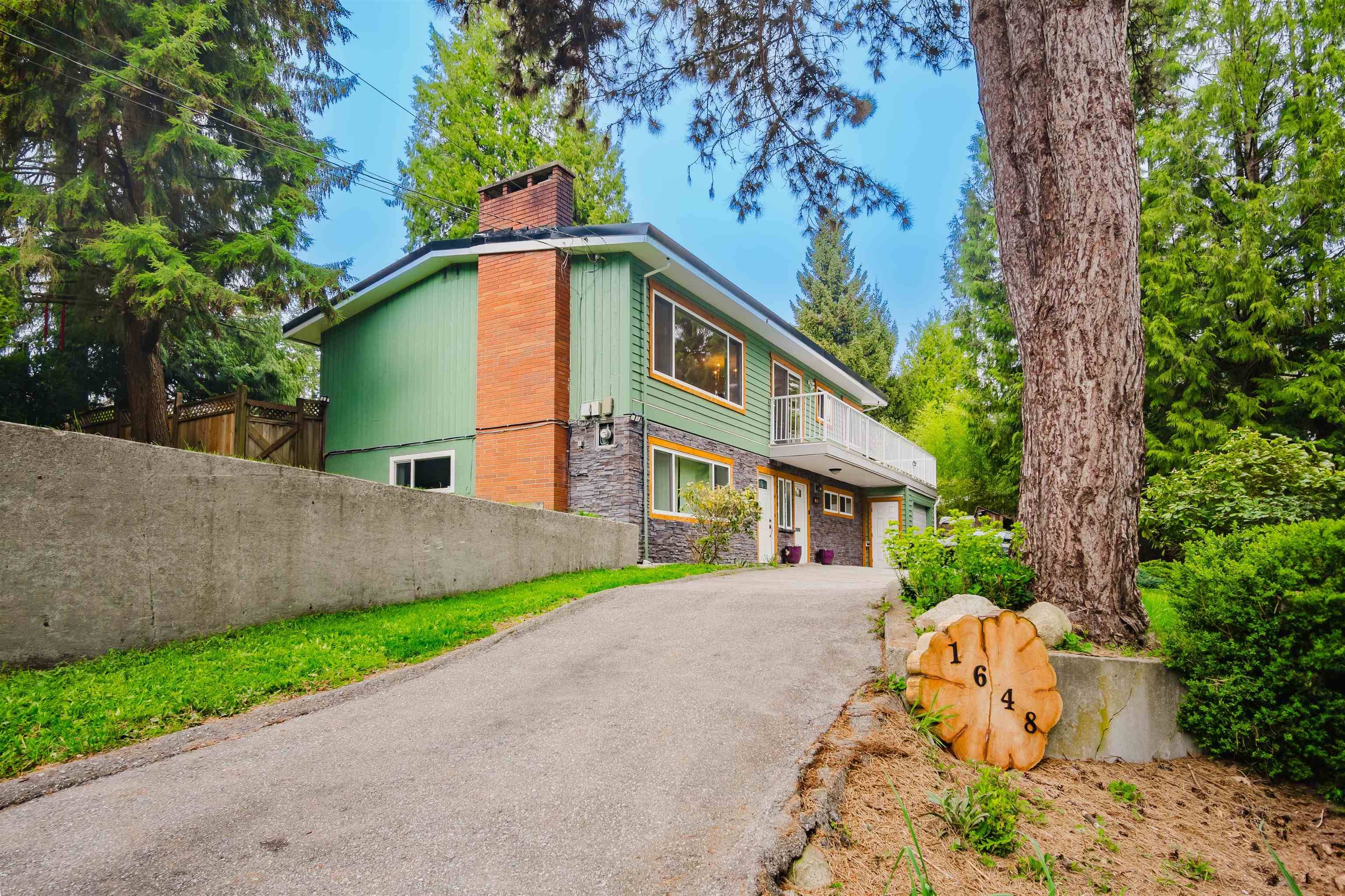 Port Coquitlam, BC V3C 2R1,1648 Scarborough CRES