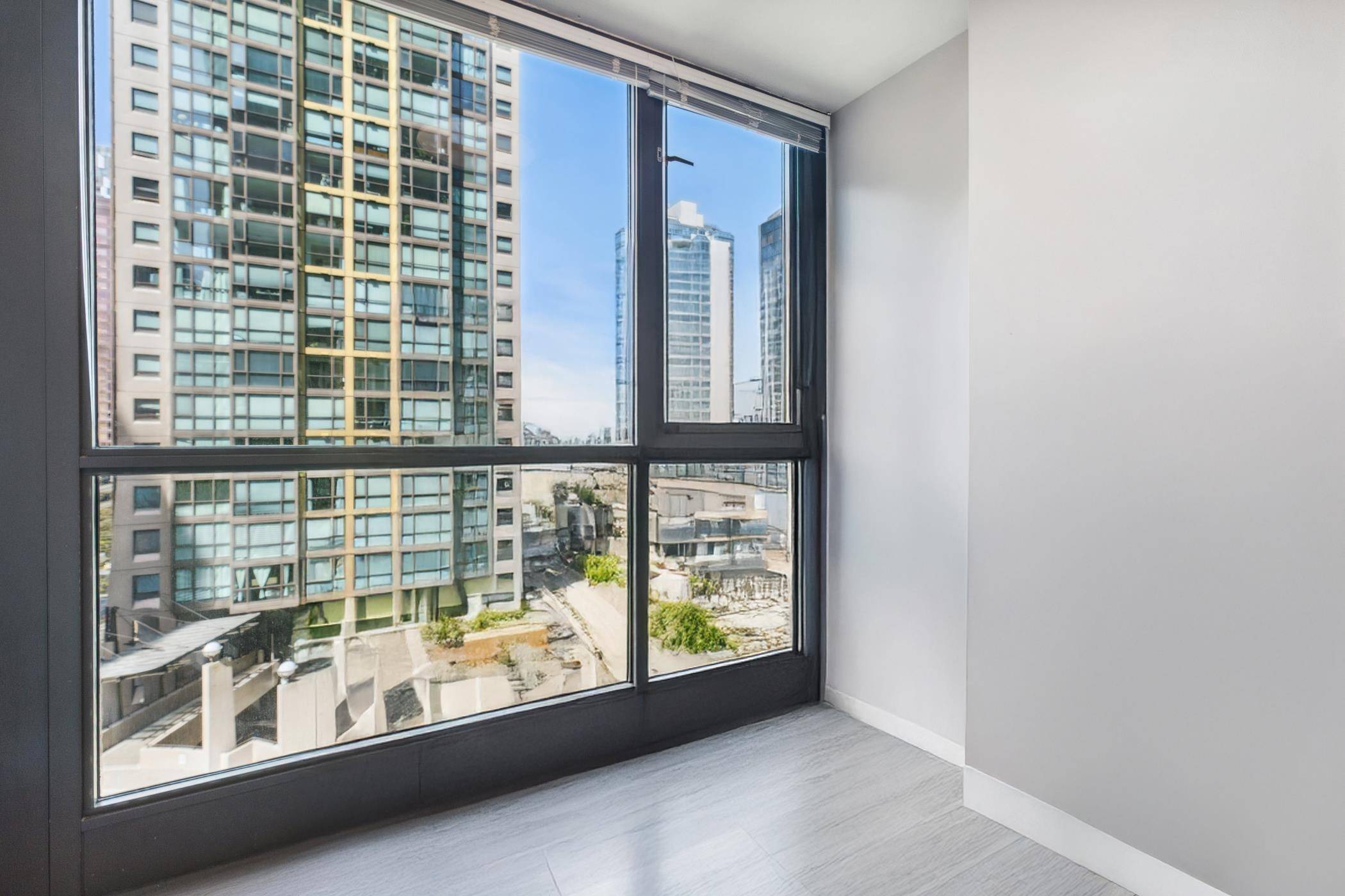 Vancouver, BC V6E 4S1,1331 Alberni ST #607