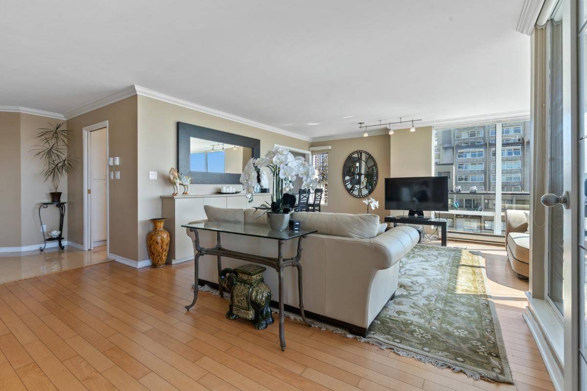 Vancouver, BC V6E 1V6,1311 Beach AVE #901